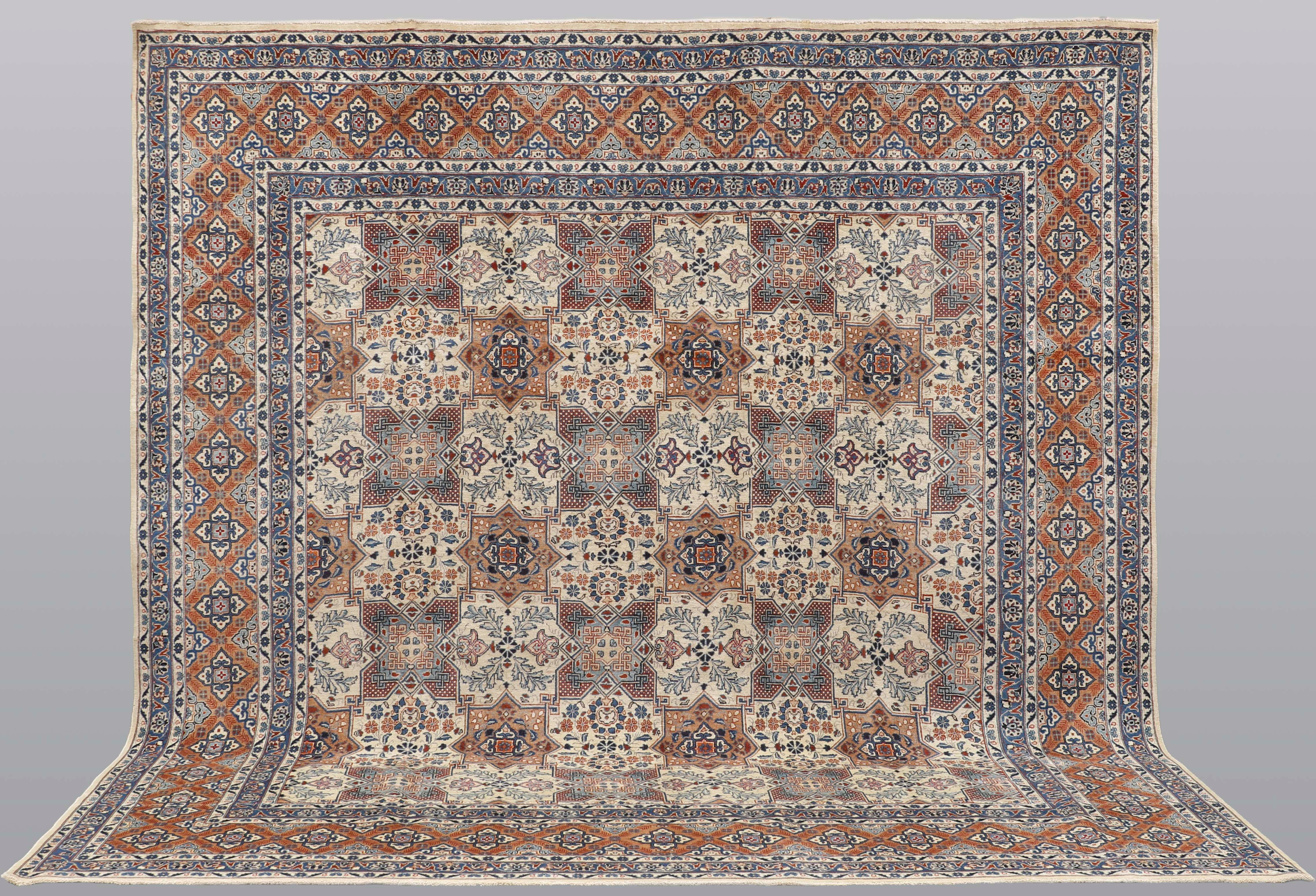 MATTA. Kashmar fine, 300 x 295 cm.