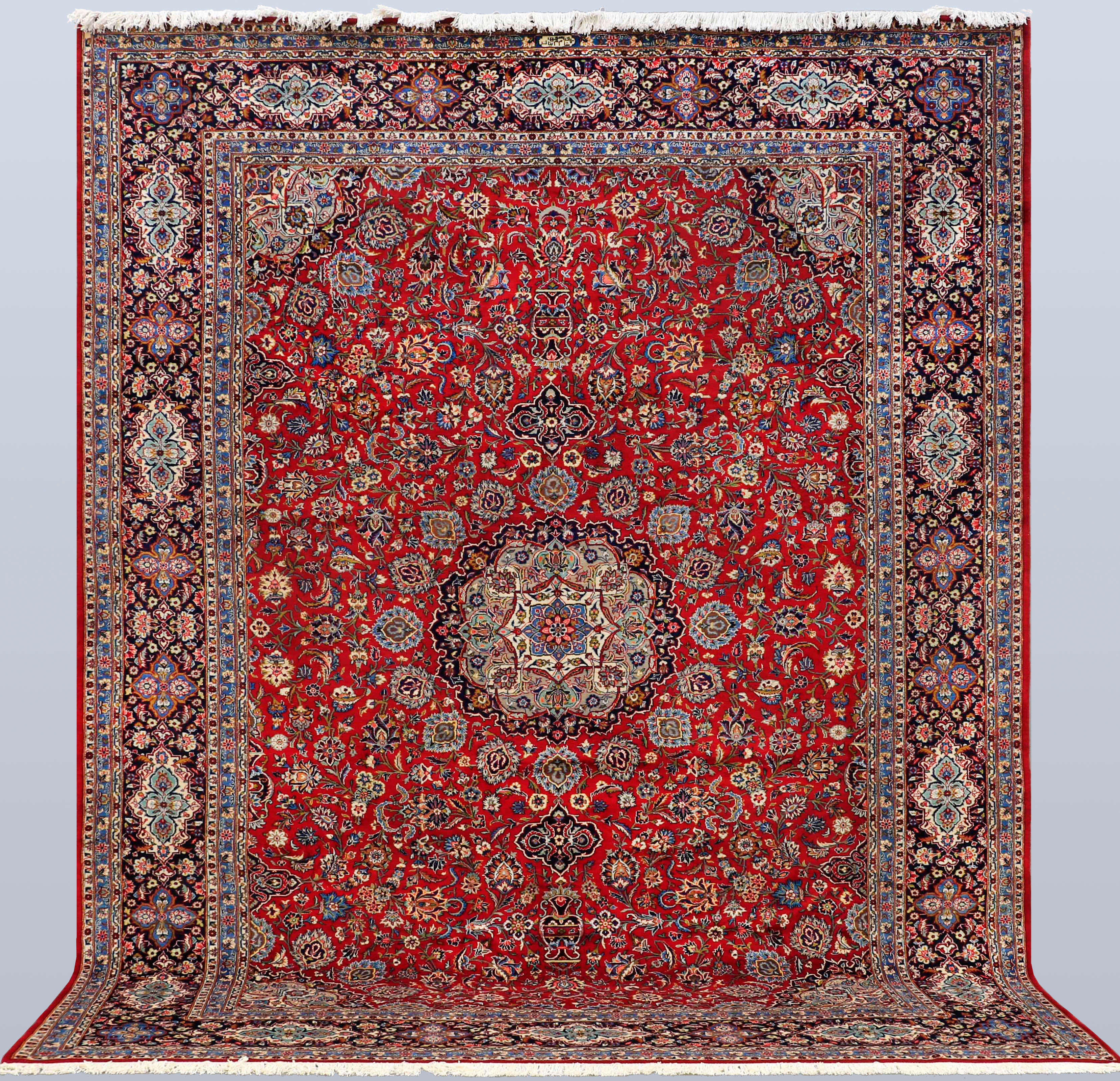 MATTA. Keshan fine, korkull, 380 x 275 cm.