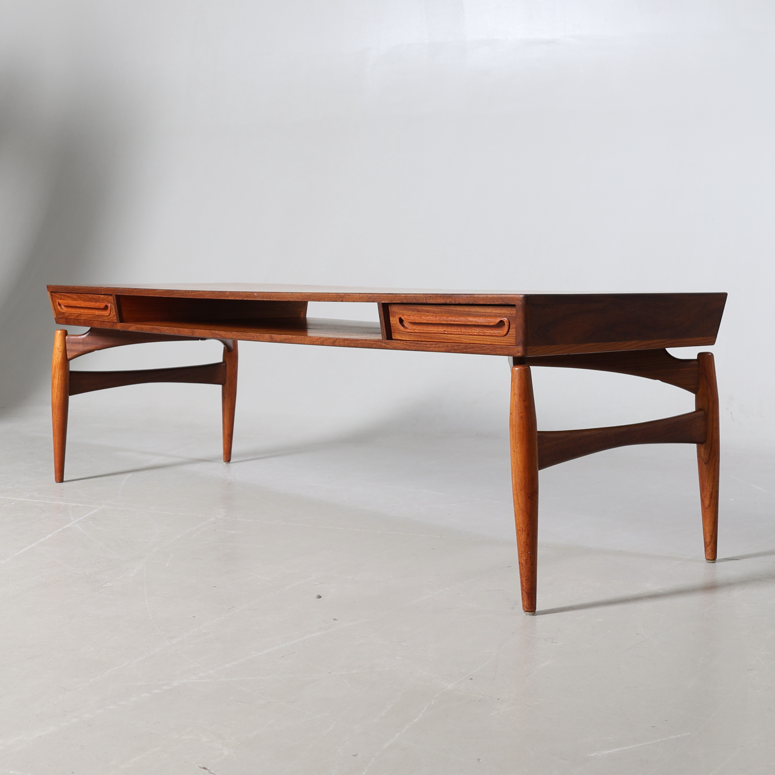 JOHANNES ANDERSEN. Soffbord, teak, Trensums Möbelfabrik, 1950-/60-tal.