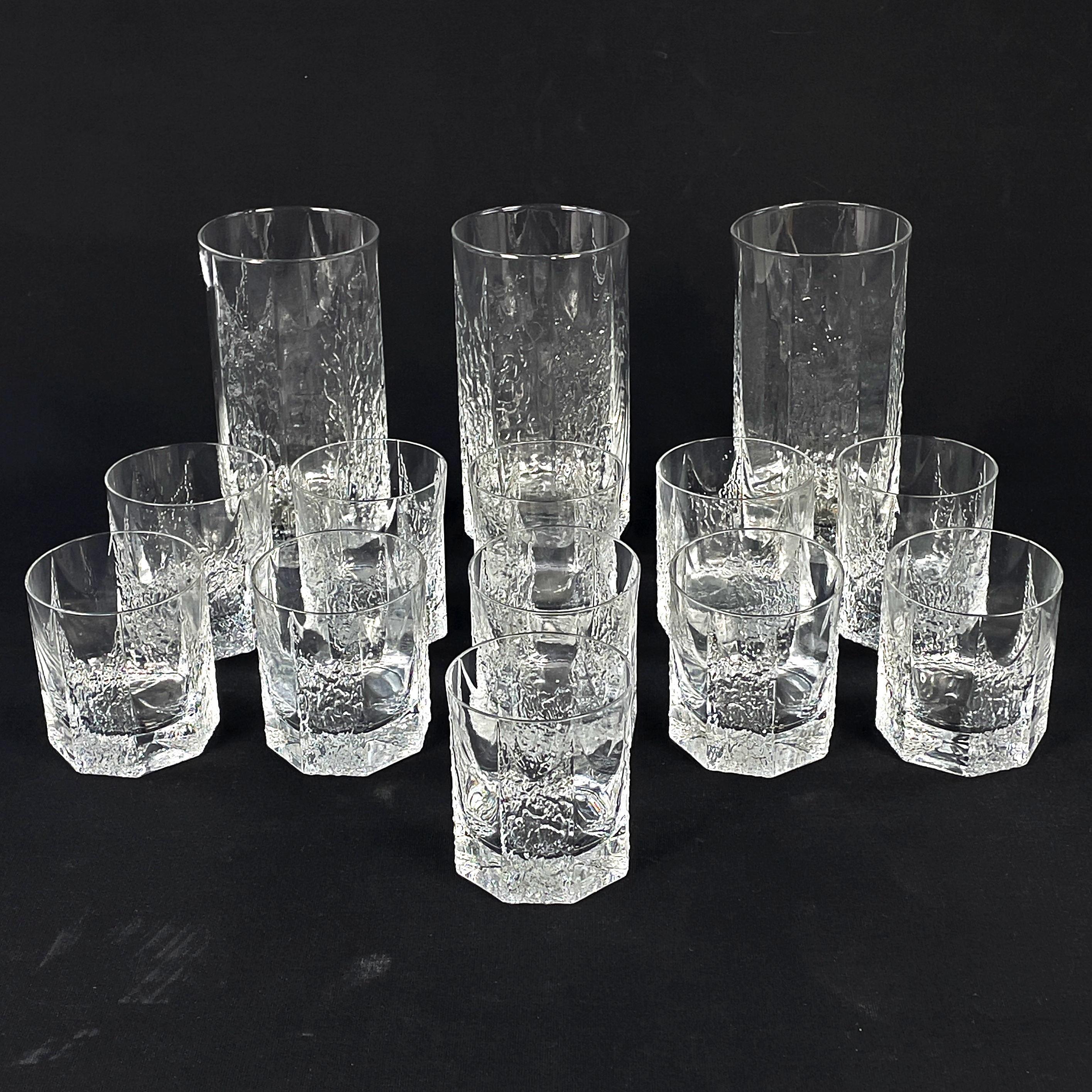 TIMO SARPANEVA. Glas, 3 + 11 st, "Kalinka", Iittala, Finland.