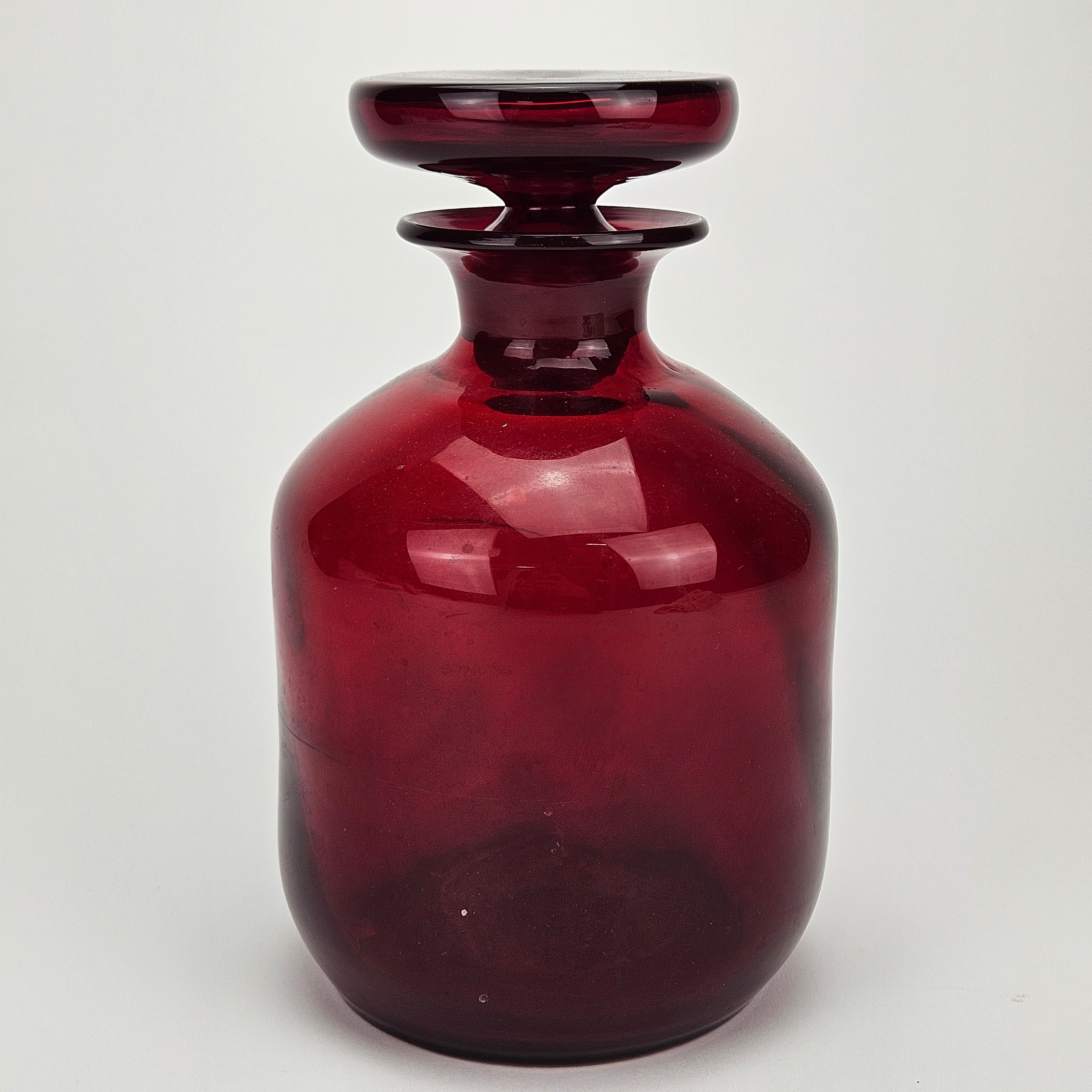 KARAFF, glas, troligen Monica Bratt, Reijmyre.