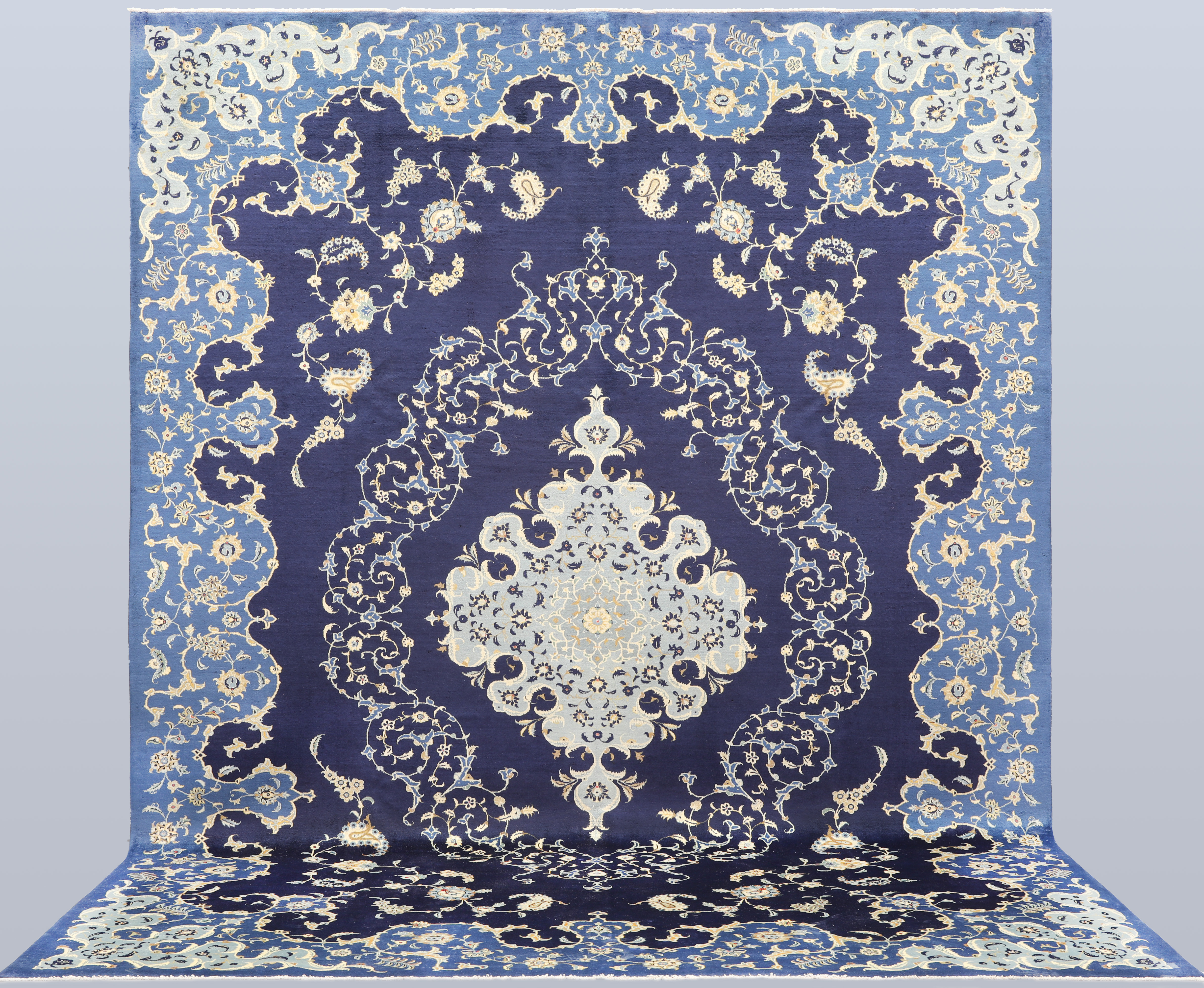 MATTA. Royal Keshan signerad, 395 x 295 cm.