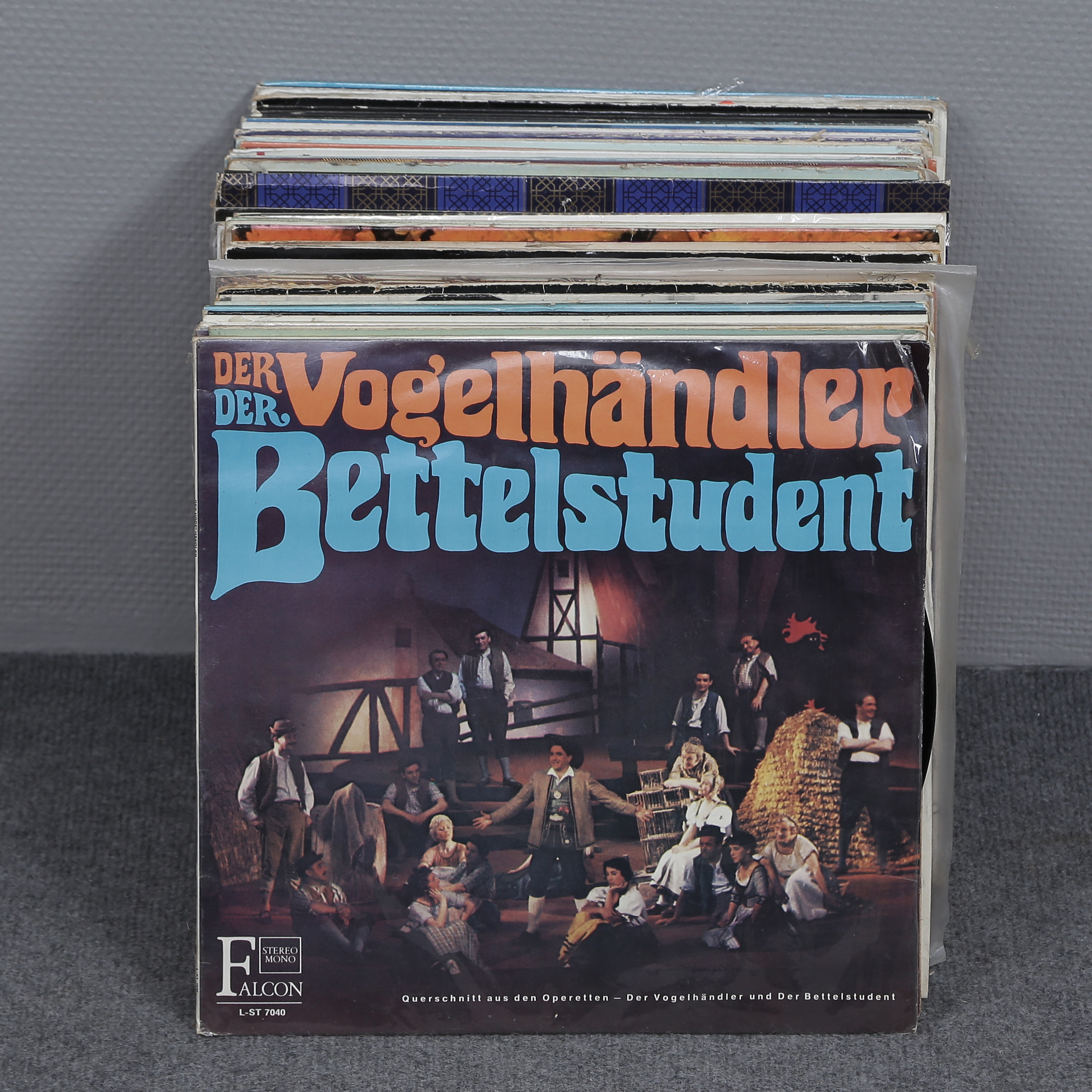ÖVER 80 LP-SKIVOR, MYCKET OPERA SAMT KLASSISK MUSIK.