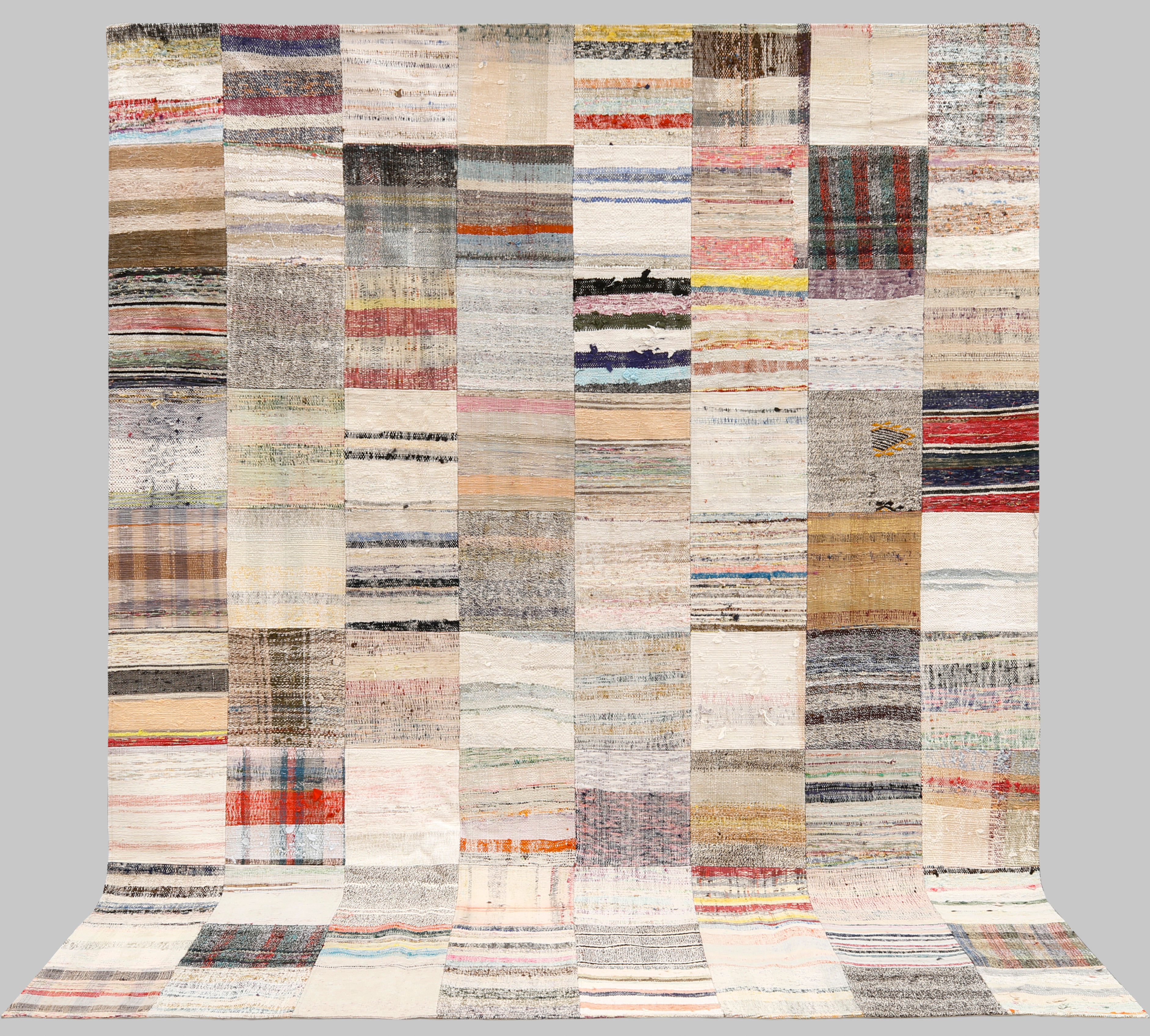 MATTA. Patchwork med anatoliska fragment, 300 x 232 cm.