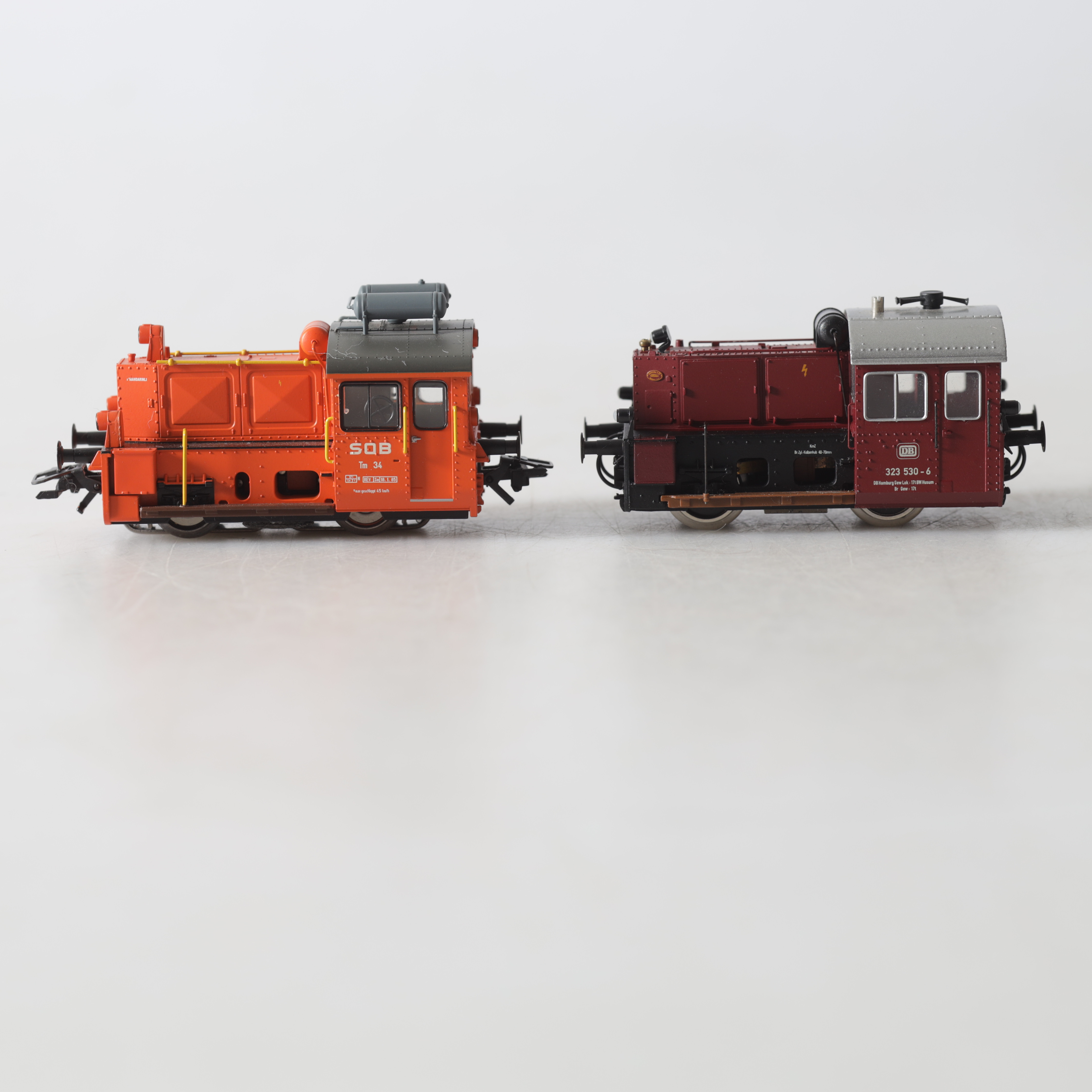 LOK, 2 st. 36803 samt 3680, H0, Tm 34 & BR 323, Märklin.