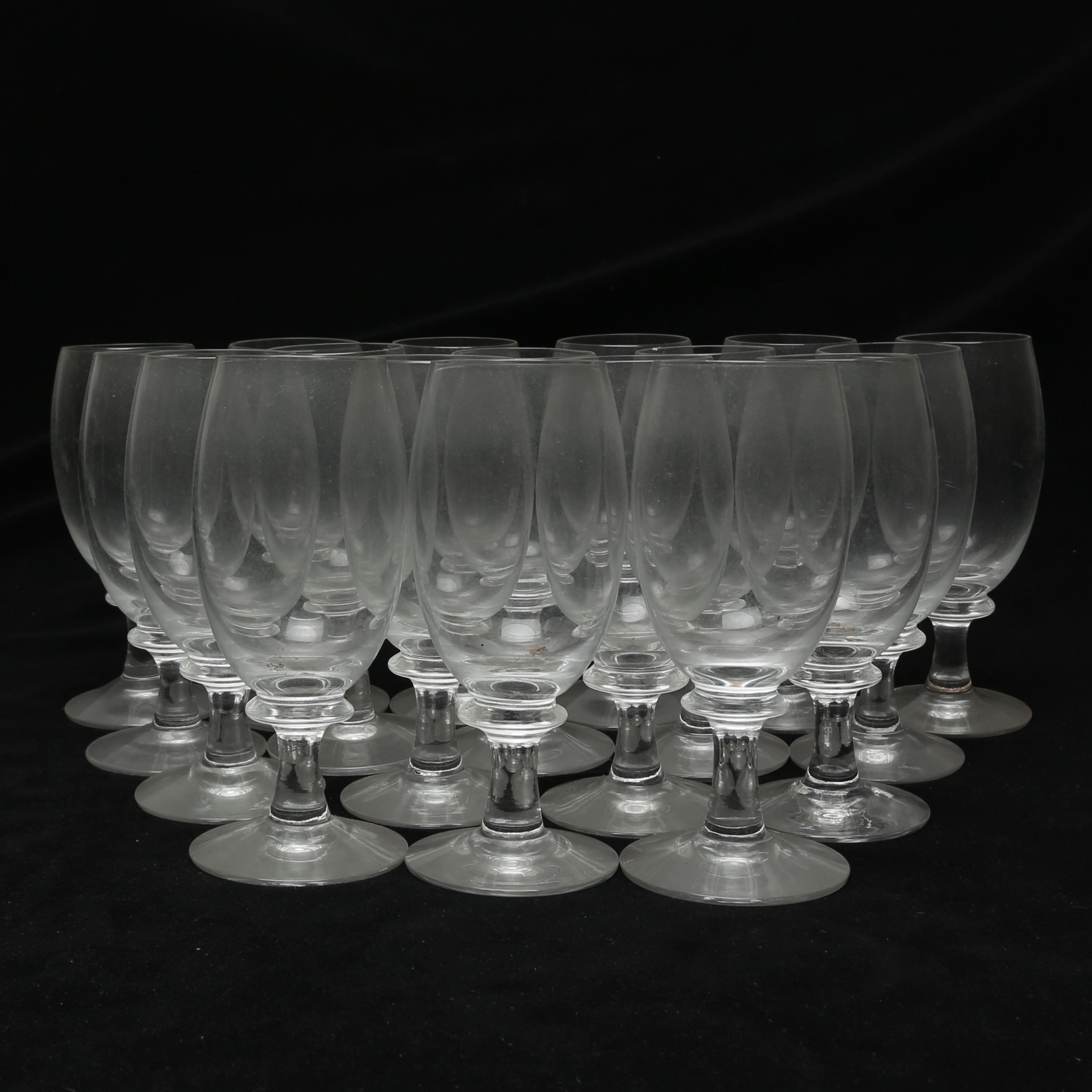 GLAS, 18 st, enligt uppgift Johansfors.