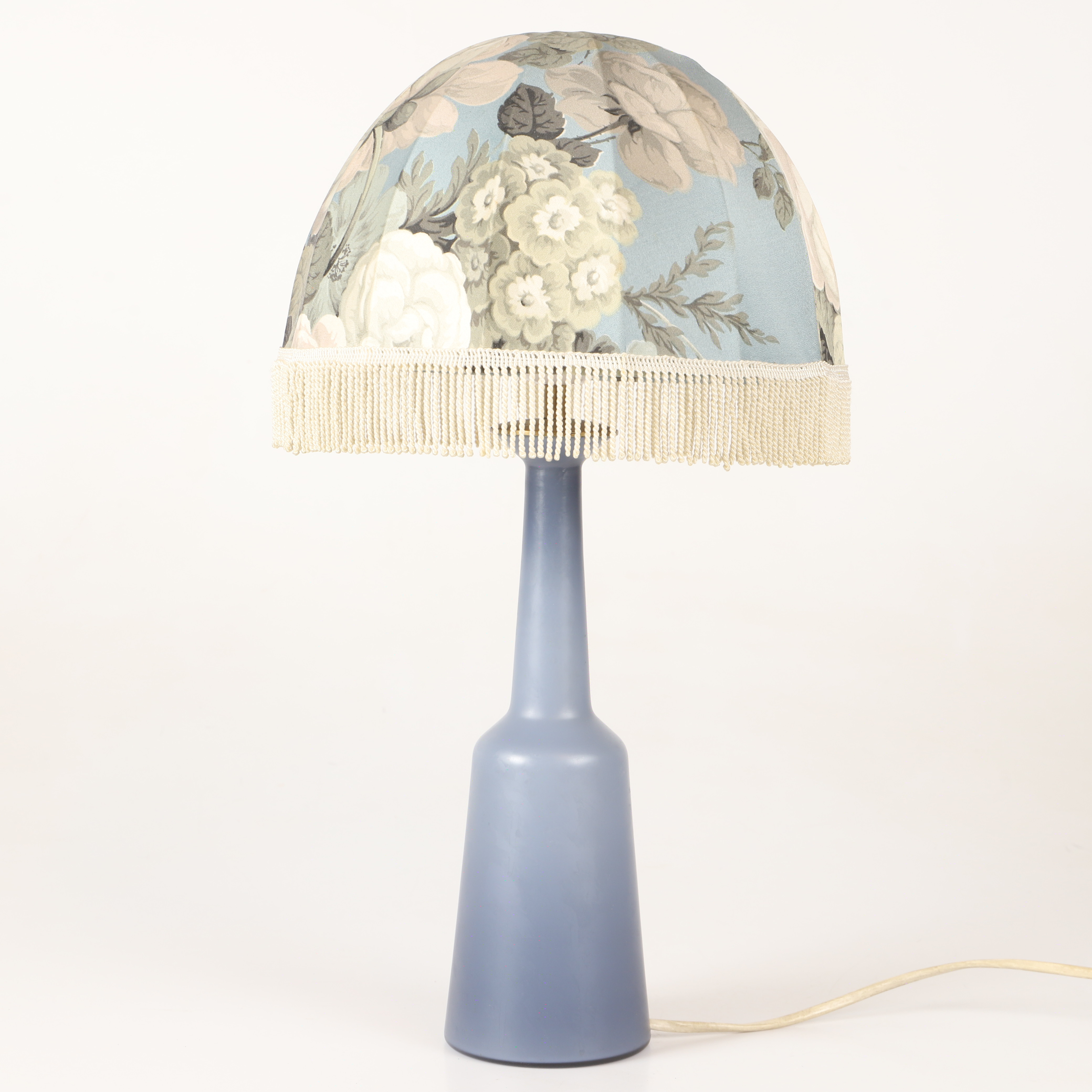 BORDSLAMPA, glas med textilskärm, Kastrup glas, Danmark.