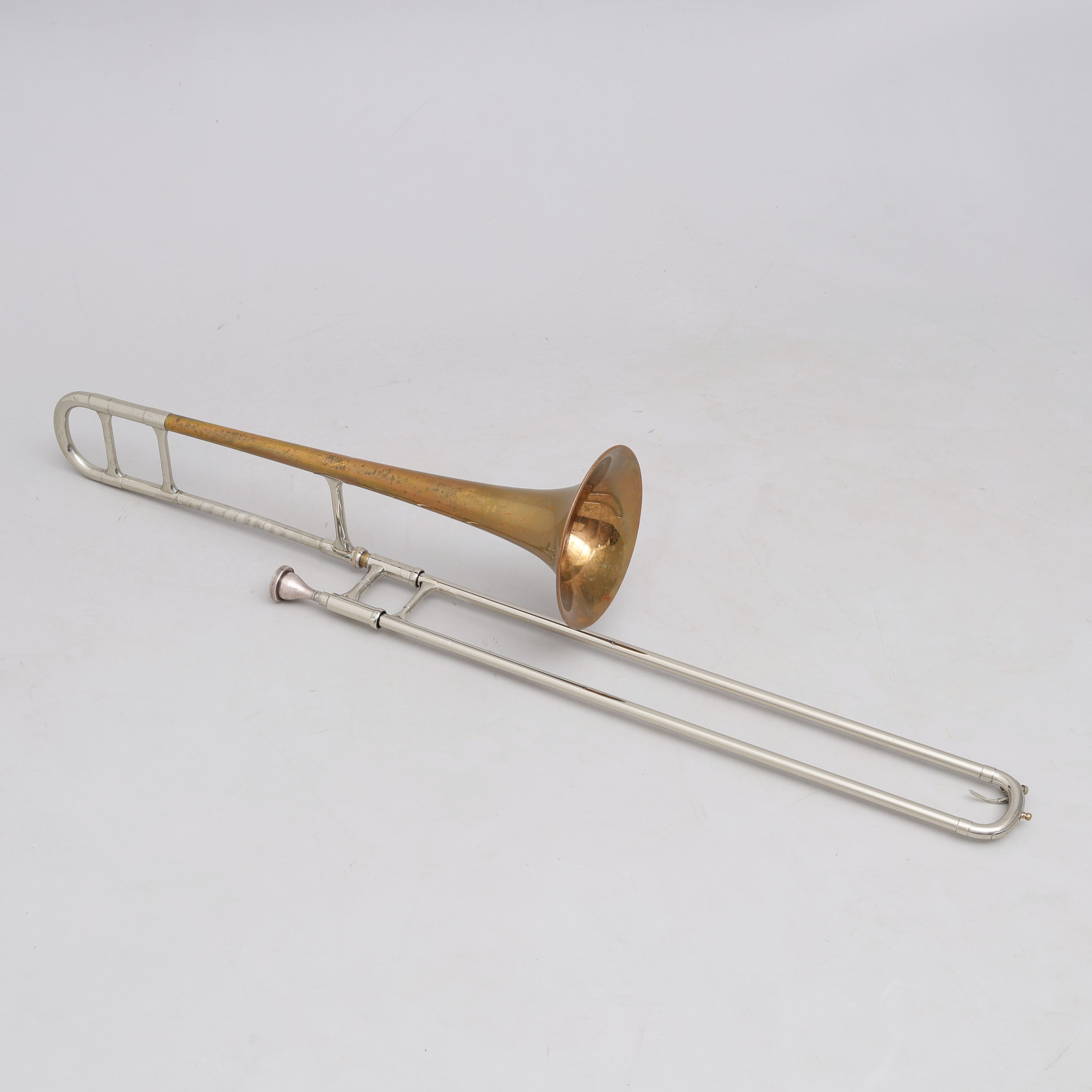 TROMBON, "SUPER OLDS", F.E OLDS & SON.