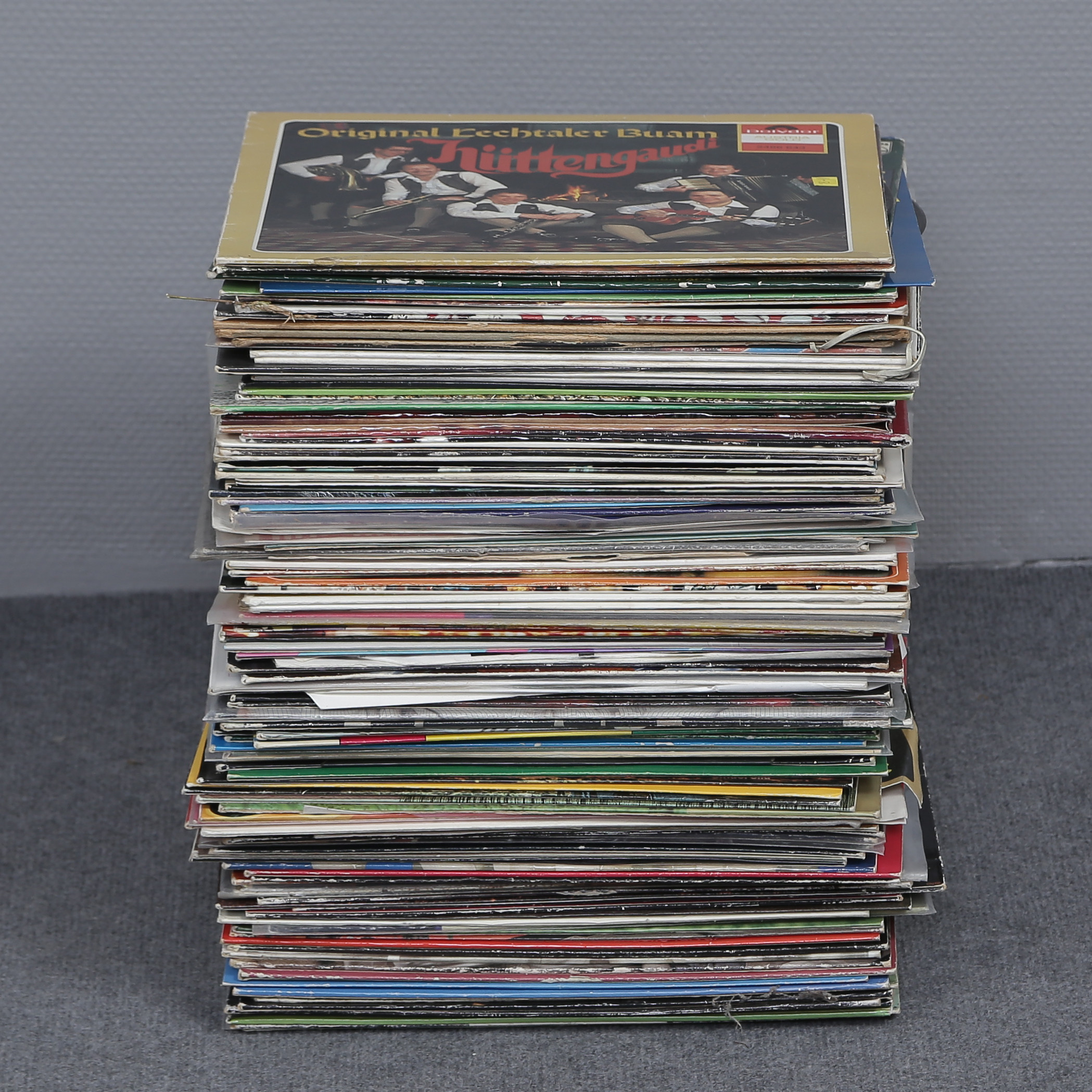 ÖVER 100 LP-SKIVOR, HORIZONT, BONNIE TYLER, TOMAS LEDIN, LIZA MINELLIE, WHITNEY HOUSTON, M.FL.