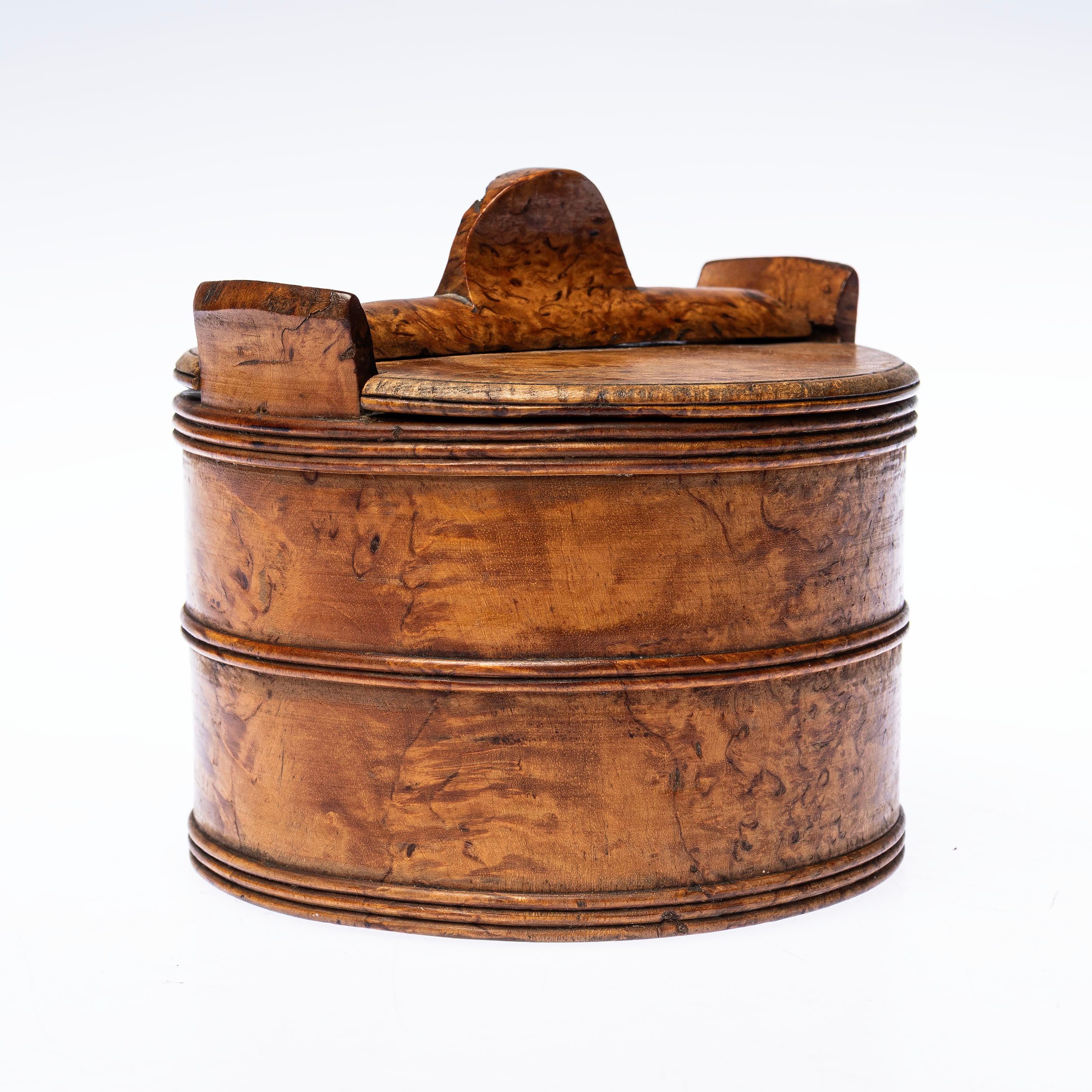 SMÖRASK, svarvad masurbjörk, allmoge, 1800-tal.