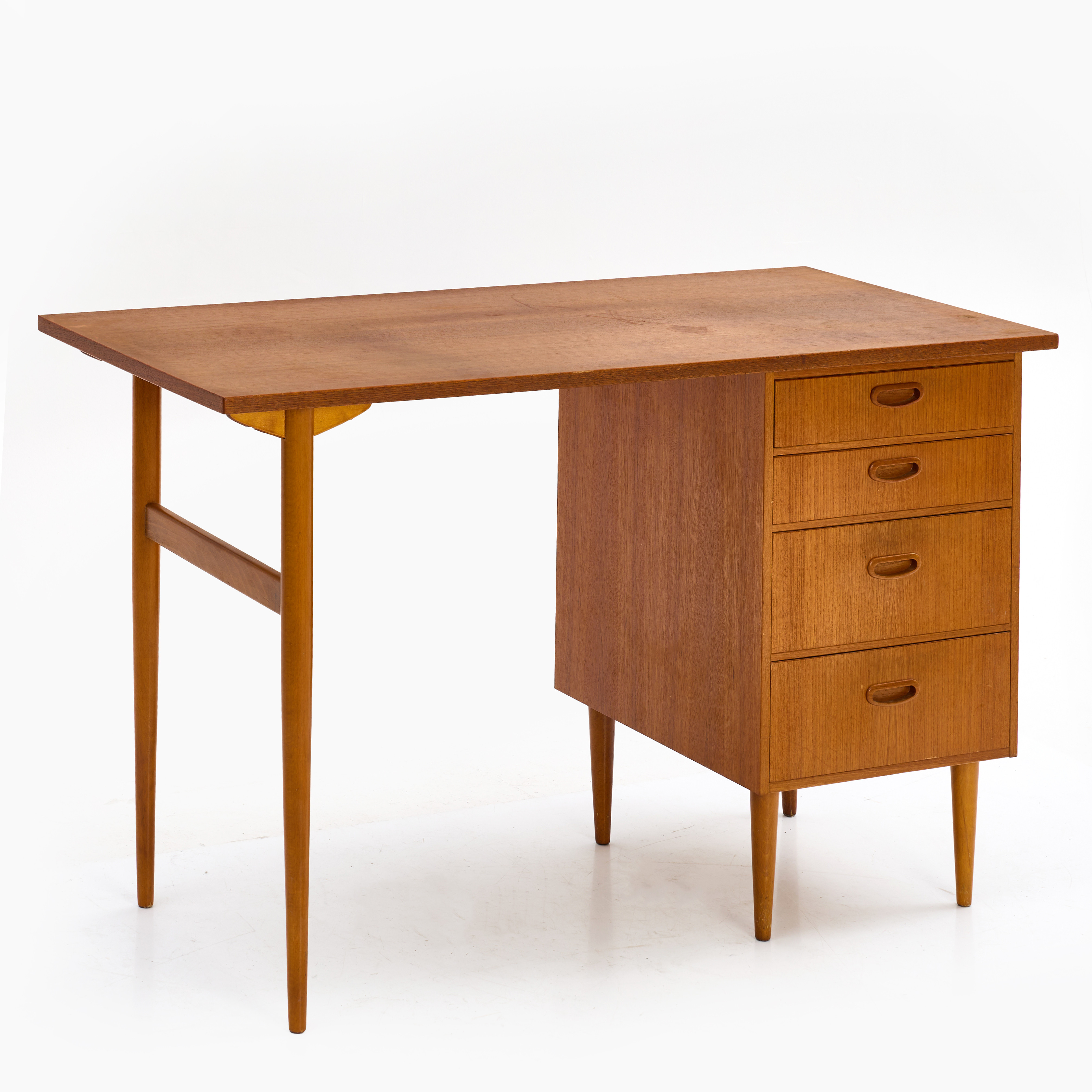 SKRIVBORD, teak, Sverige, 1950/60-tal.