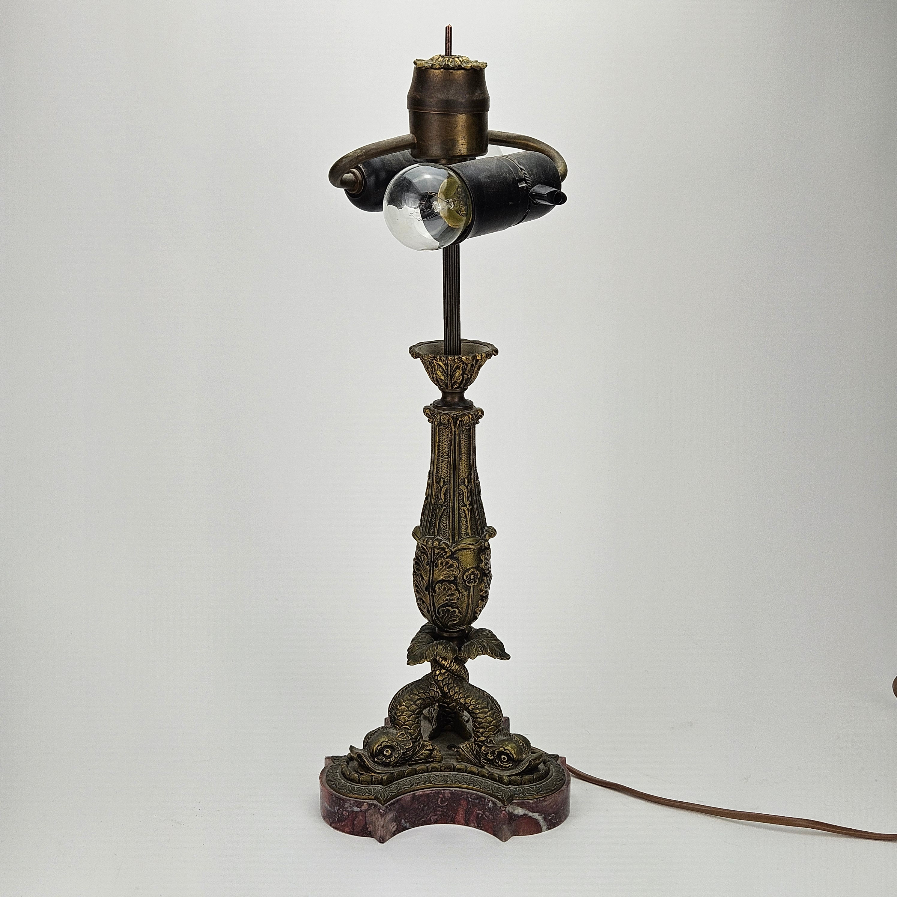 BORDSLAMPA, mässing och sten, empirstil, 1900-tal.
