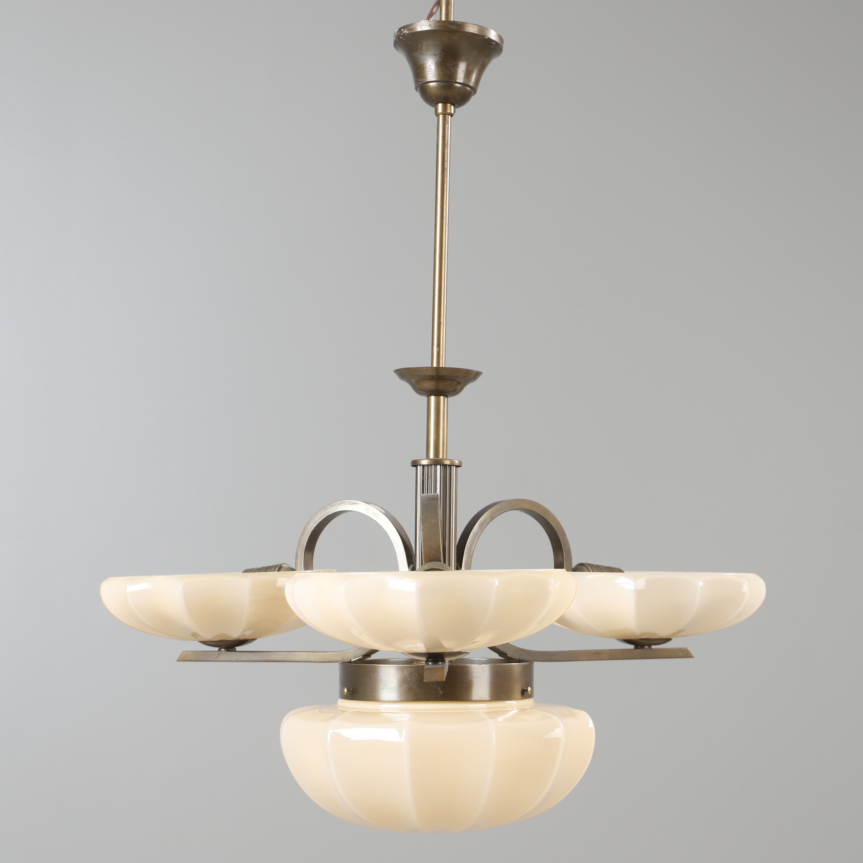 TAKLAMPA, patinerad mässing med glaskupor, Swedish grace, 1930-tal.
