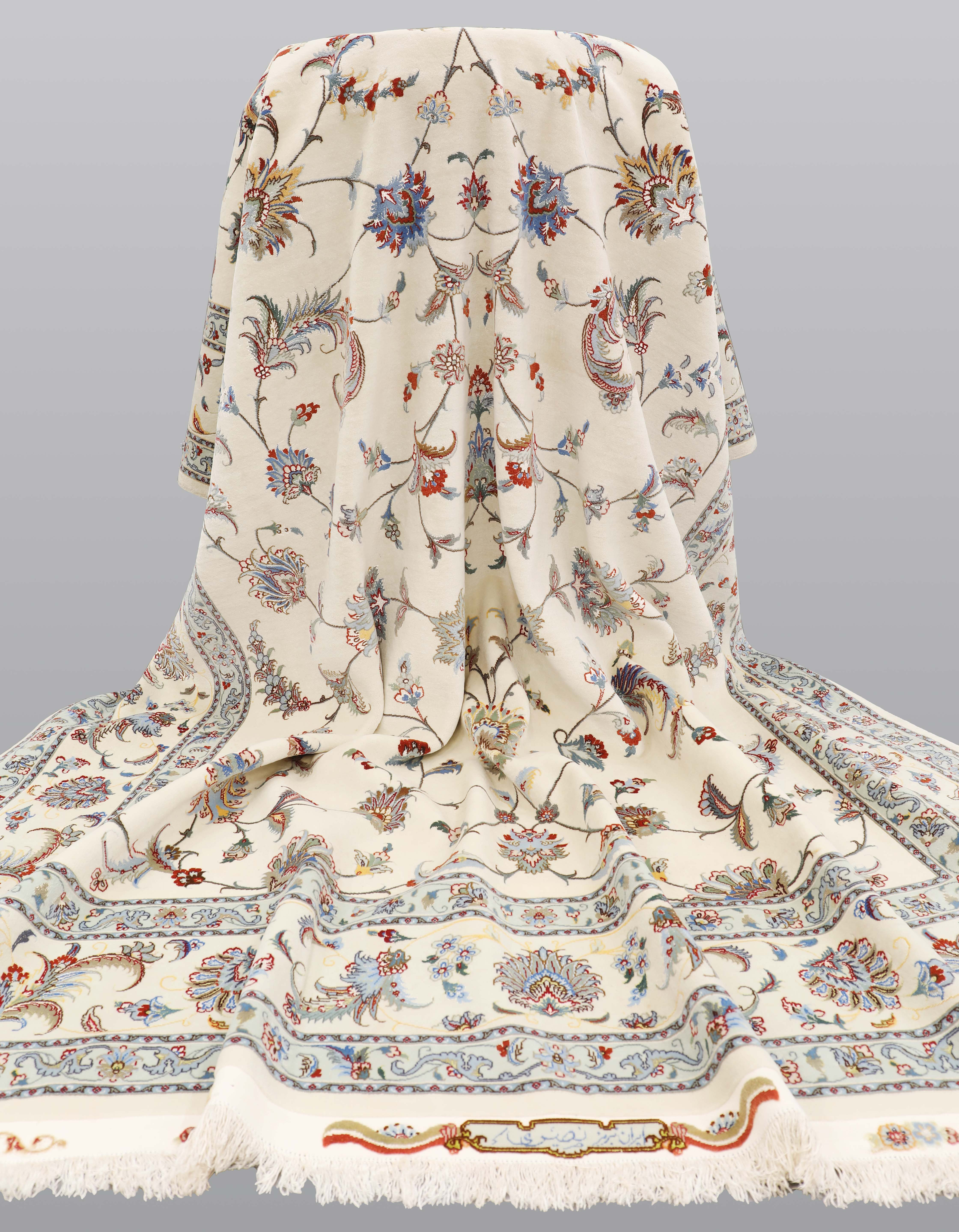 MATTA. Täbriz part silk s.k 50 radj ca 500.000 knutar/kvm, 319 x 246 cm.