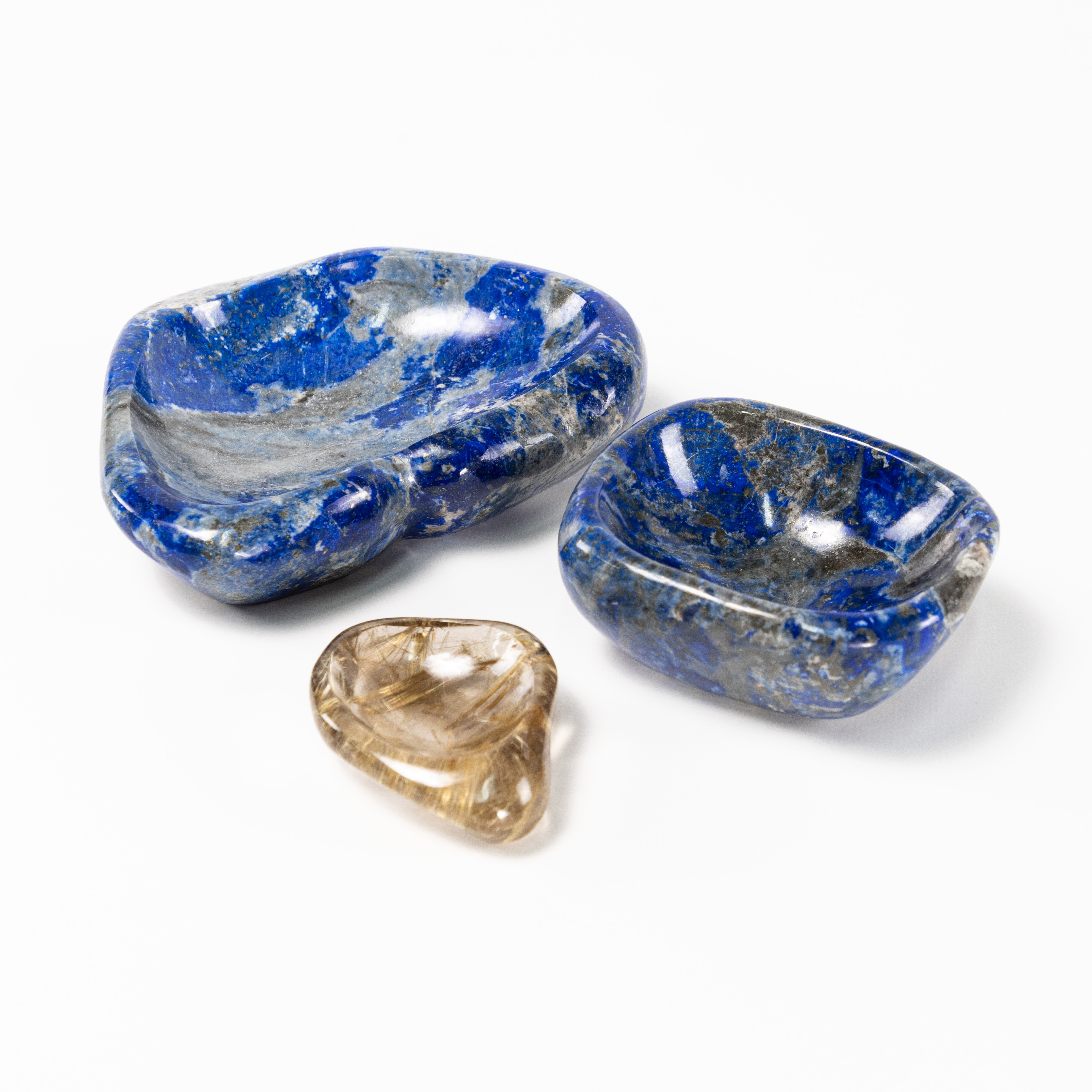 SKÅLAR. 3 st, bl. a. Lapis Lazuli.