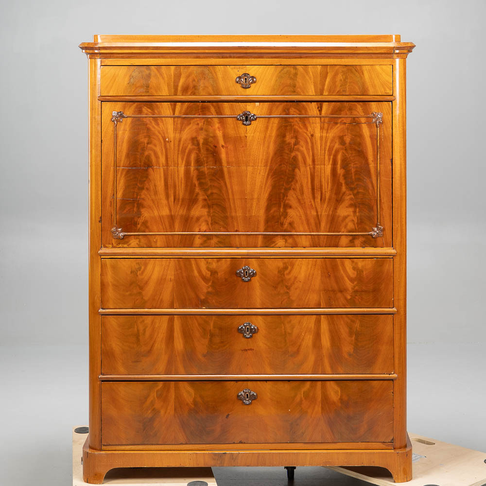 KLAFFSKÄNK, mahogny, 1800tal.