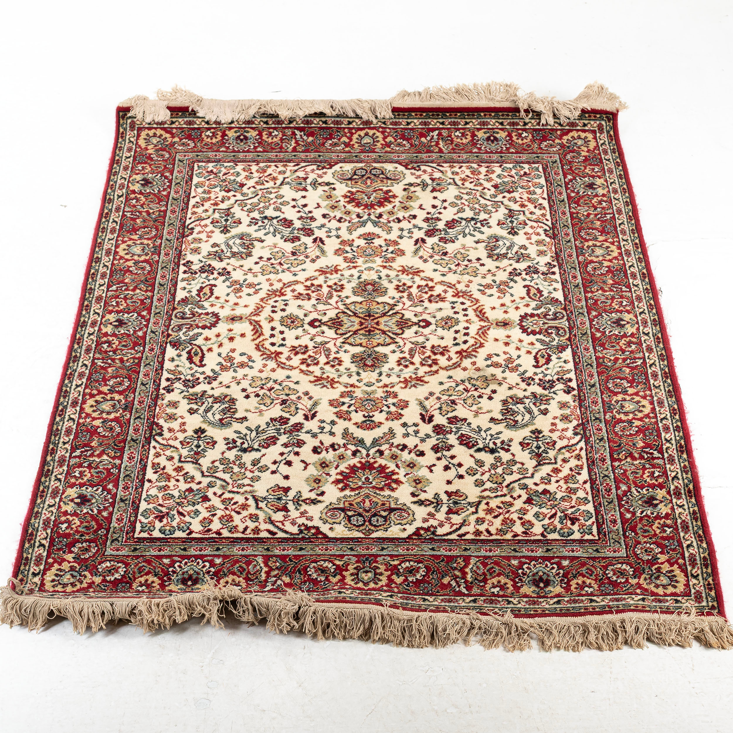 MATTA, Orientalisk, maskinknuten, ca 195 x 135 cm.
