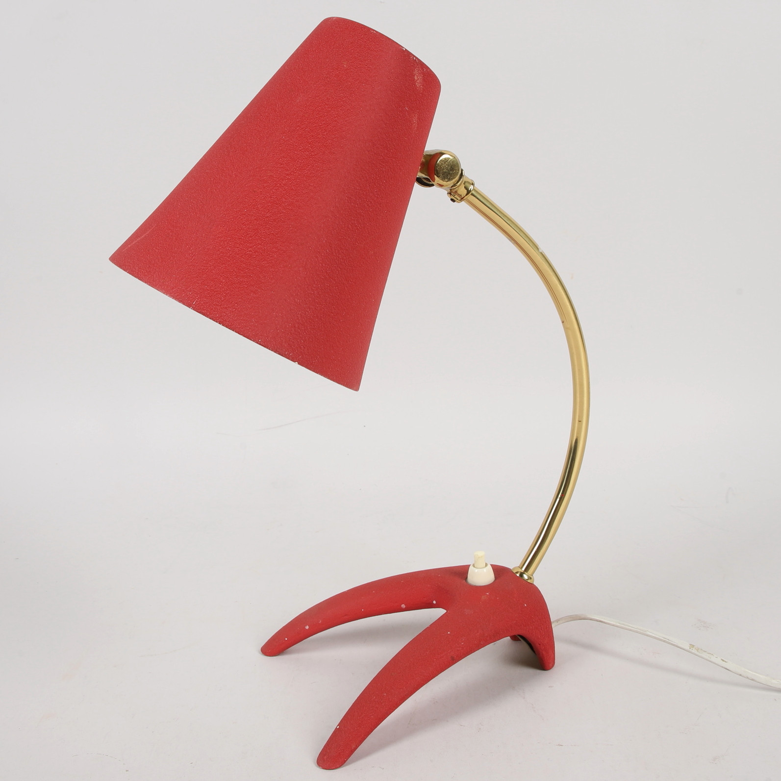 BORDSLAMPA, metall och mässing, B52, EWÅ Värnamo, 1960-tal.