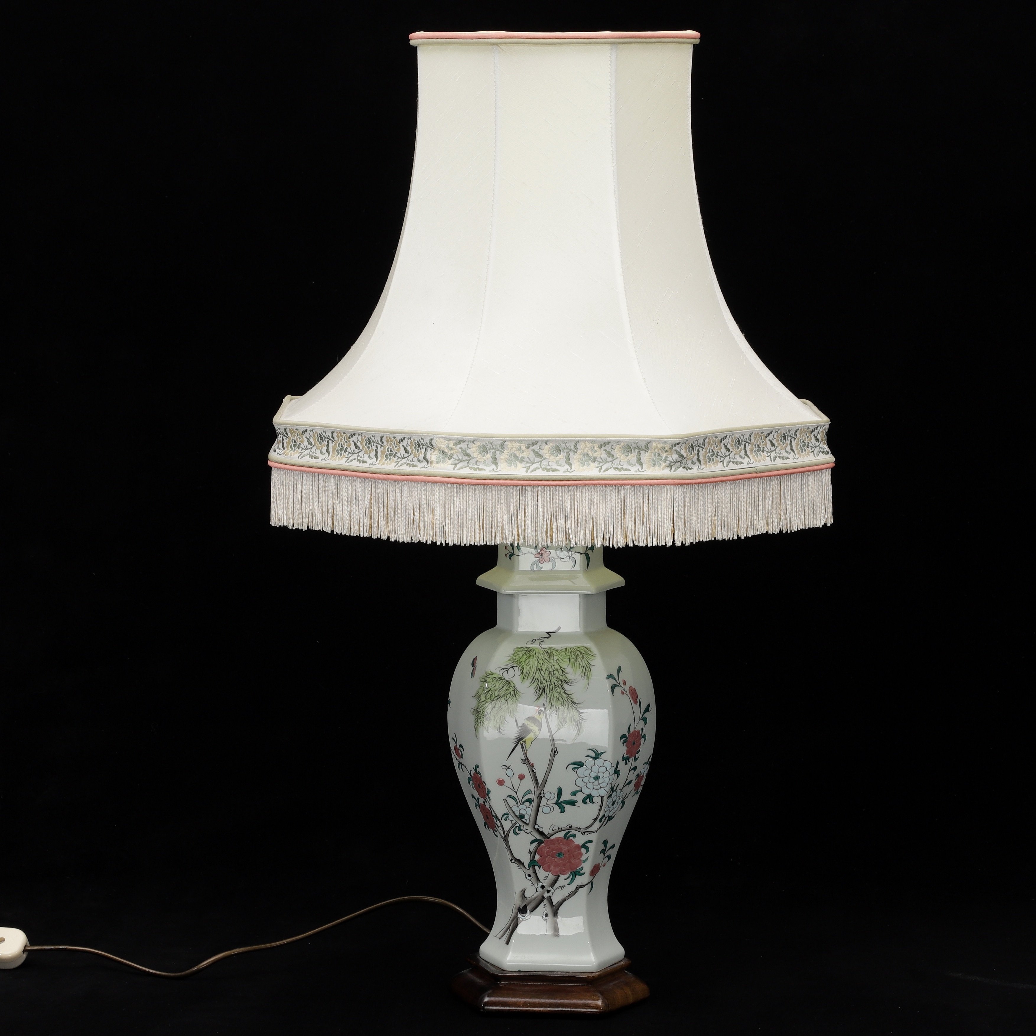 BORDSLAMPA, porslin, Limoges, Frankrike.