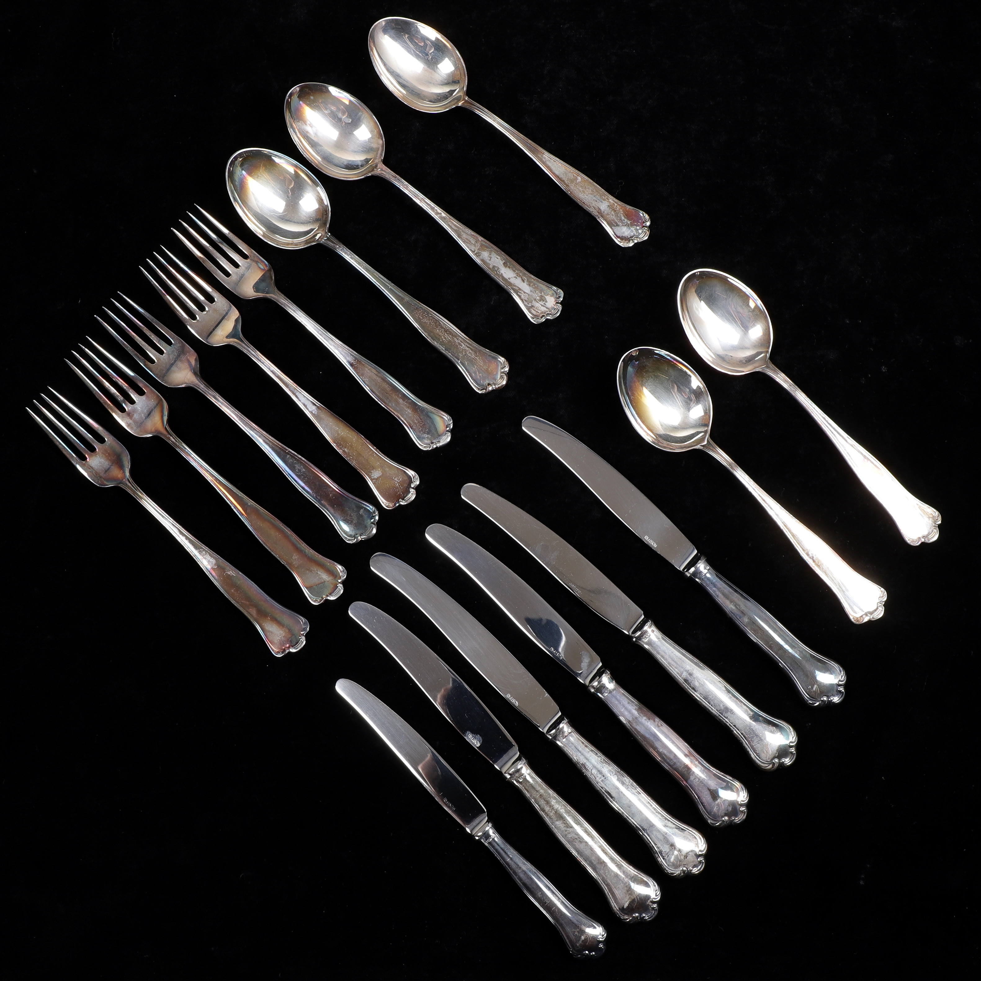 BESTICKUPPSÄTTNING, 16 delar, silver, "Hallbergsmodellen Kungsholm" total vikt 765 gram.