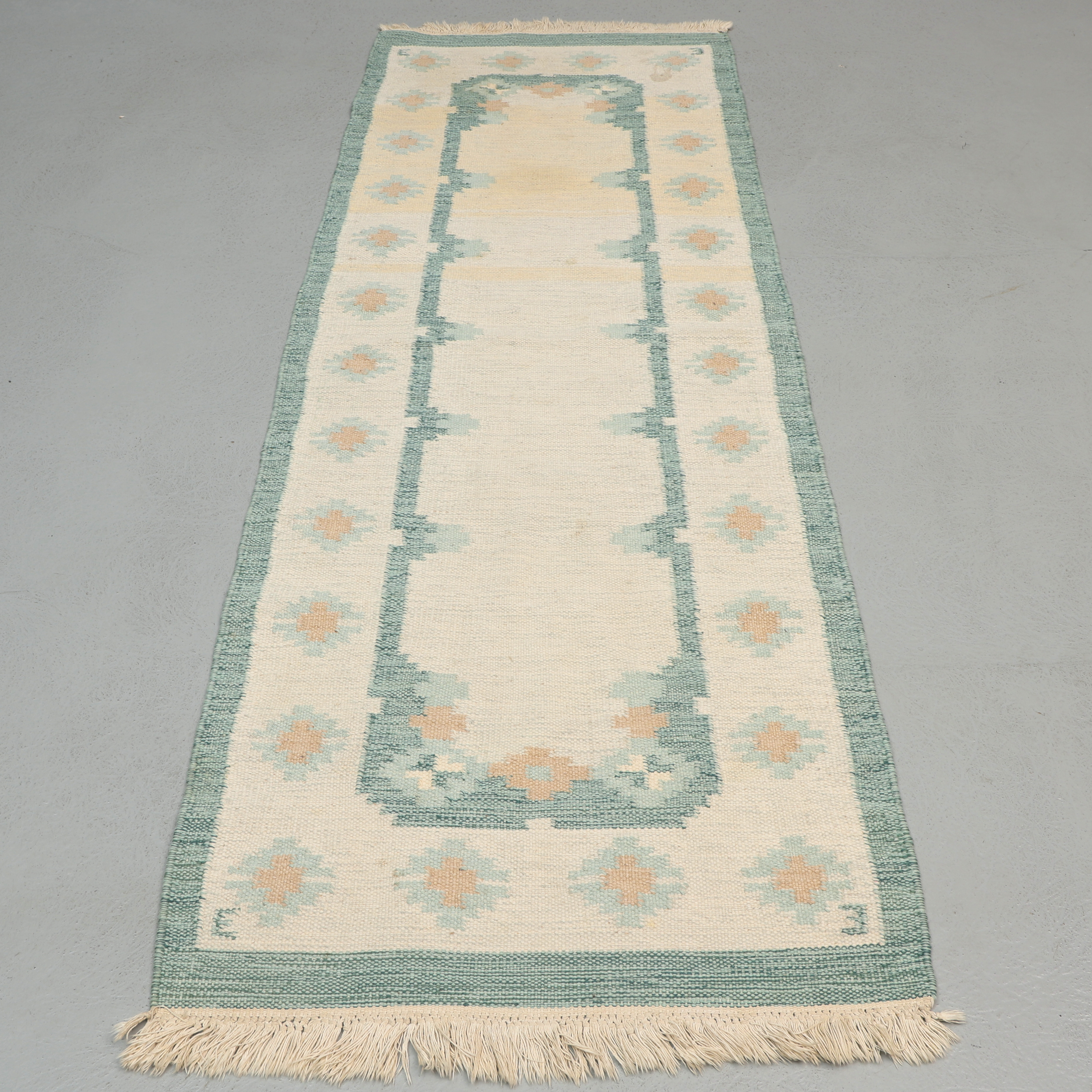 MATTA, rölakan, gallerimodell, signerad E, ca 235x82 cm.