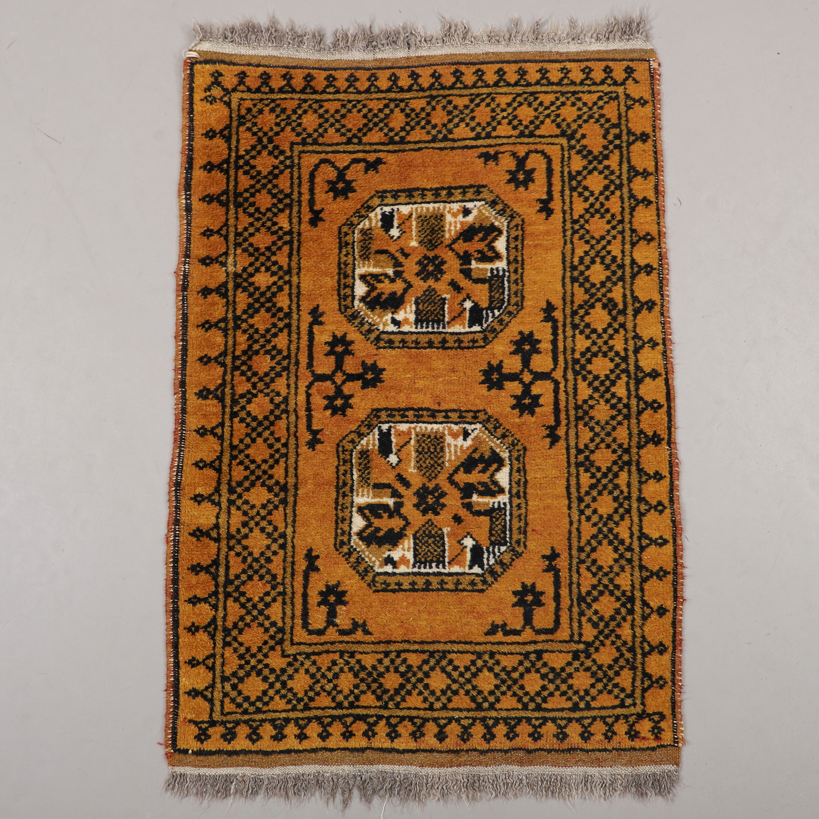 MATTA, orientalisk, mått 95x65 cm.