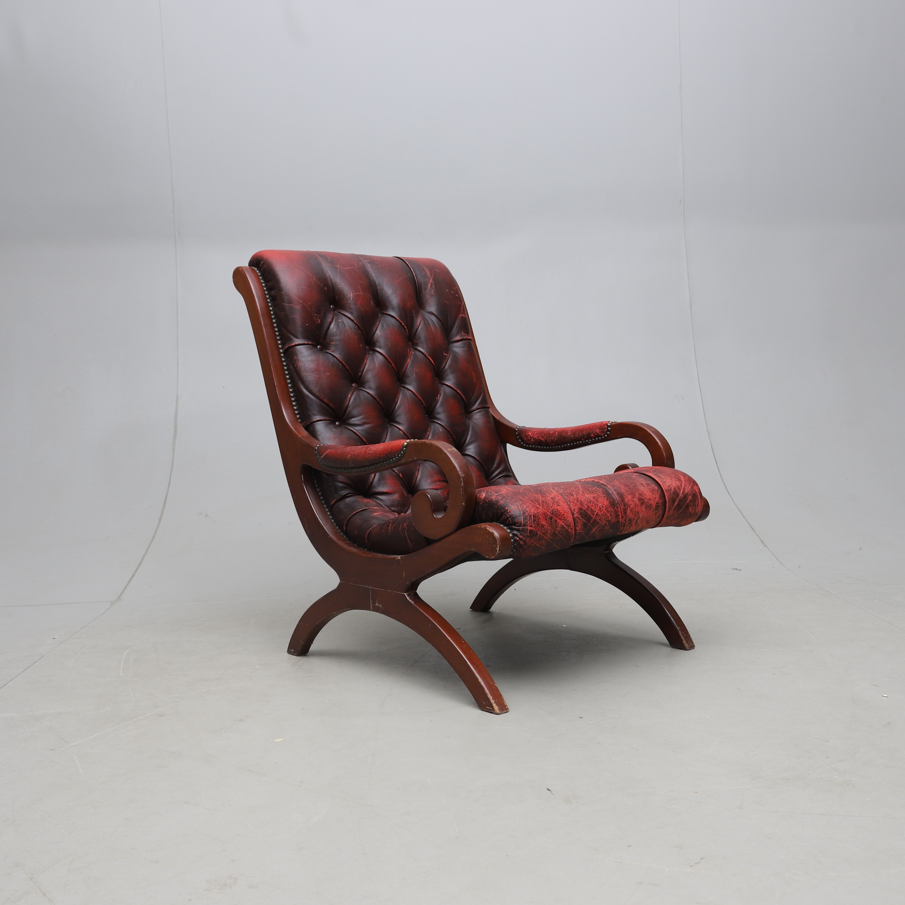 FÅTÖLJ, Chesterfield-modell, 1900-tal.