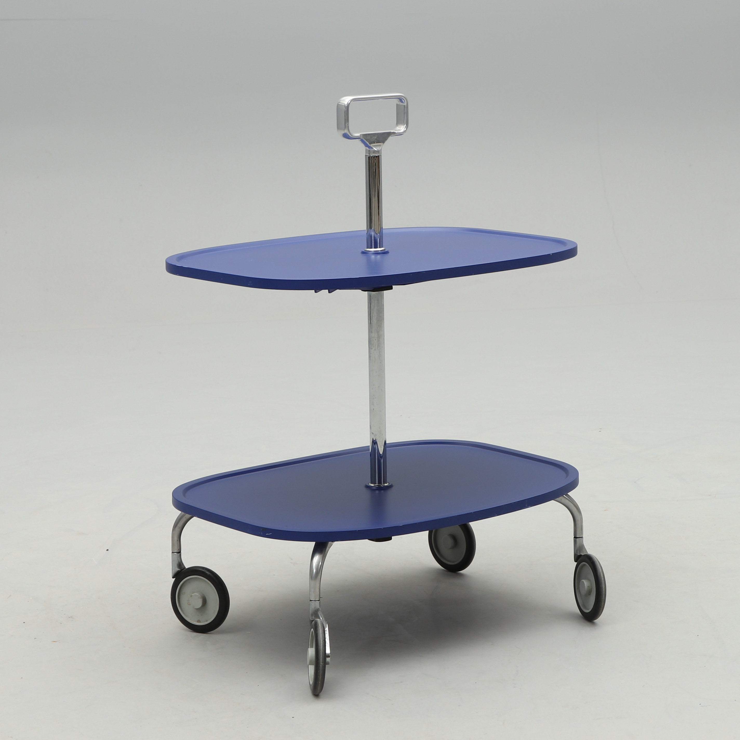 ANTONIO CITTERIO & OLIVER LÖW. Serveringsvagn, Kartell, Italien.
