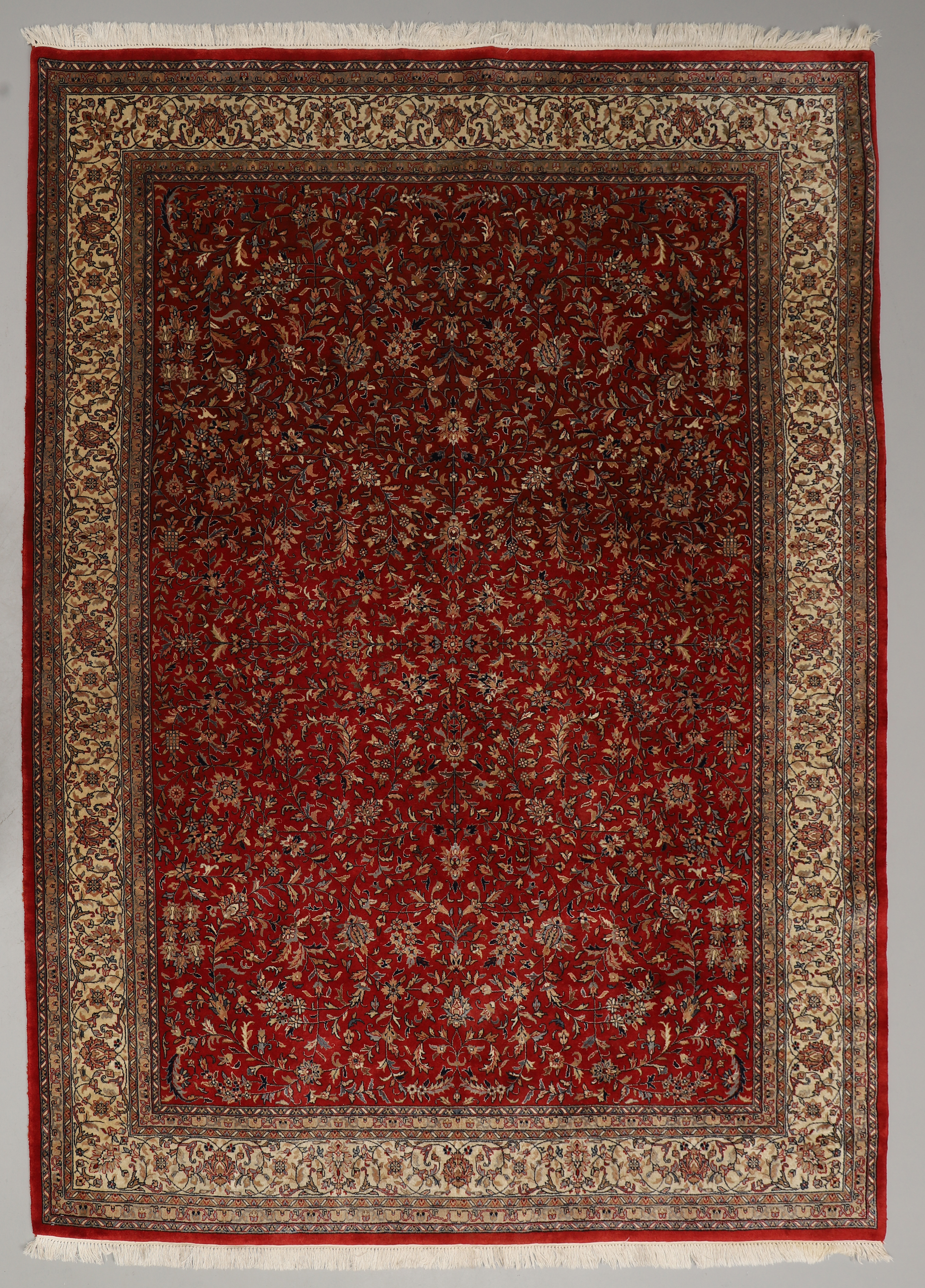 MATTA, orientalisk, ull. Old. Ca 350x253 cm.