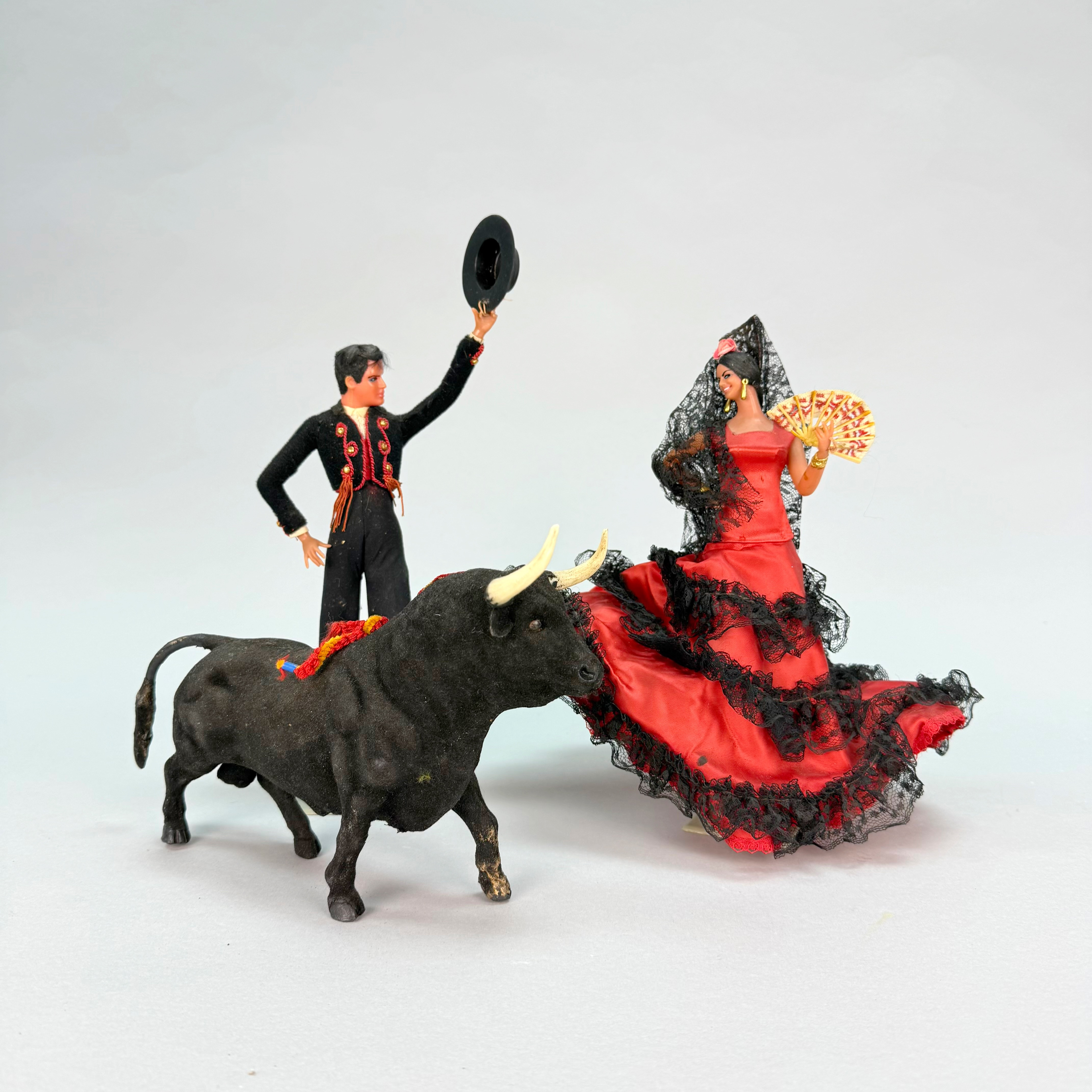 TJURFÄKTARE MED TJUR / FLAMENCODANSÖS, souvenir Spanien, 1900 tal.