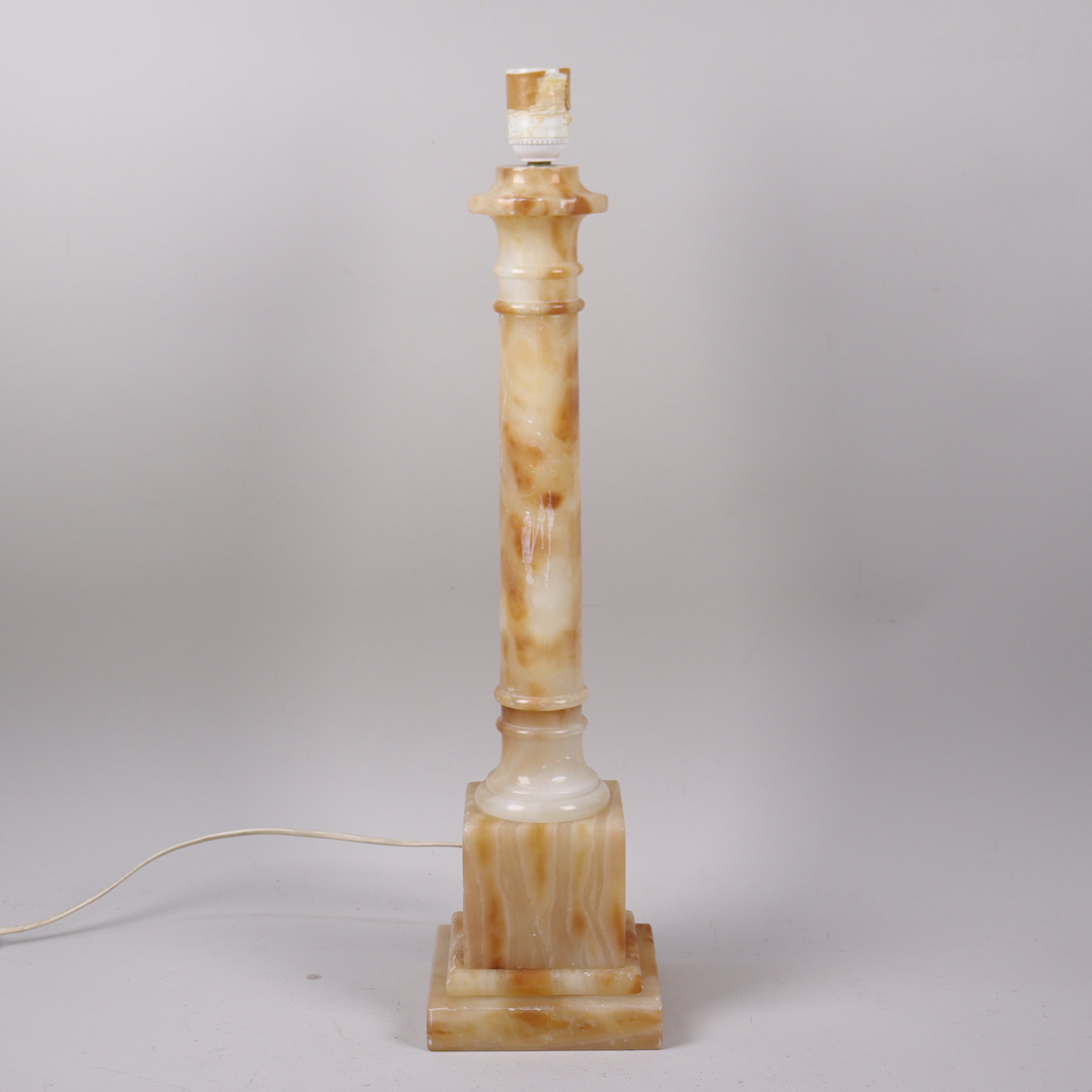 BORDSLAMPA, Italien, alabaster.