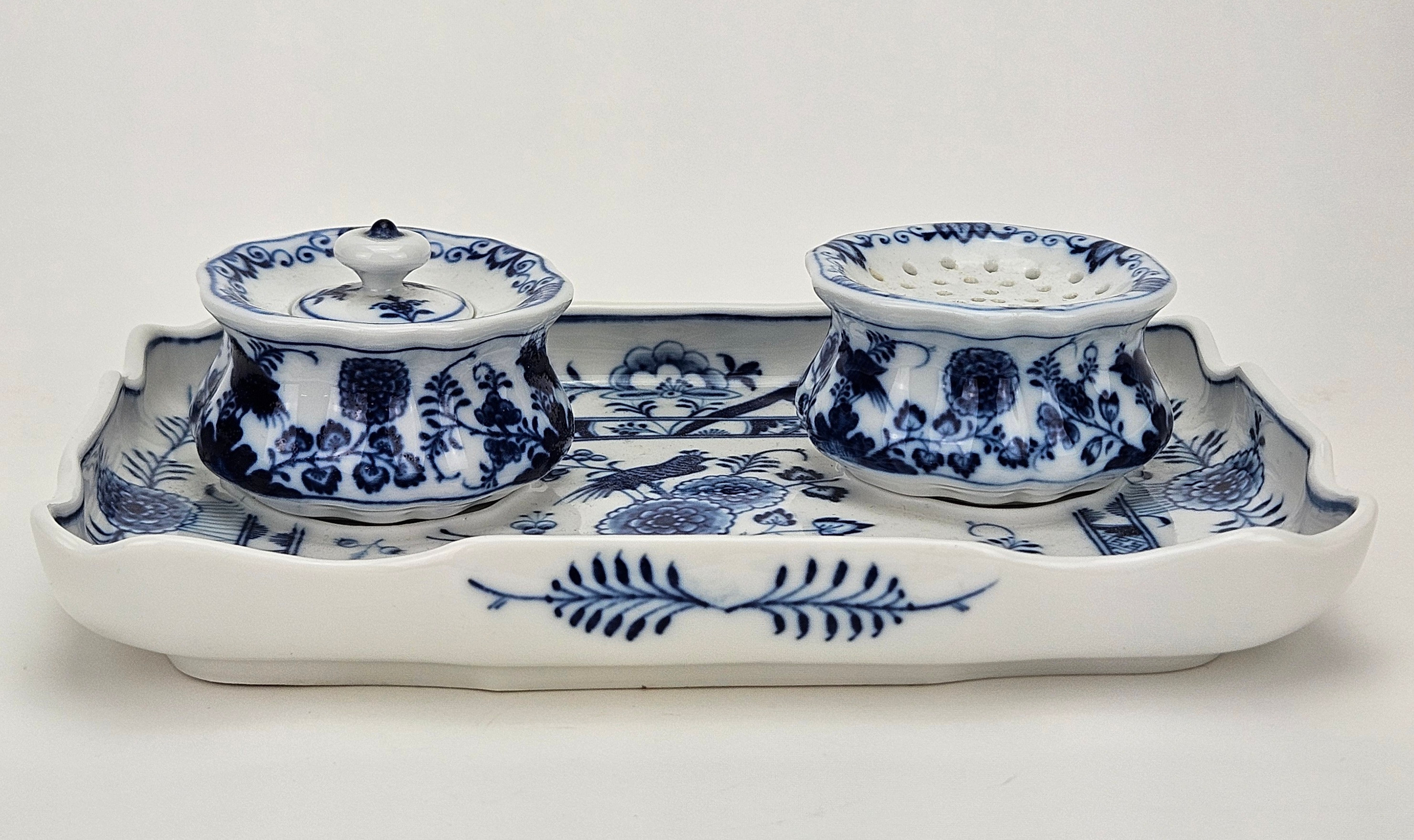 SKRIVBORDSUPPSATS, porslin, Meissen, Tyskland.