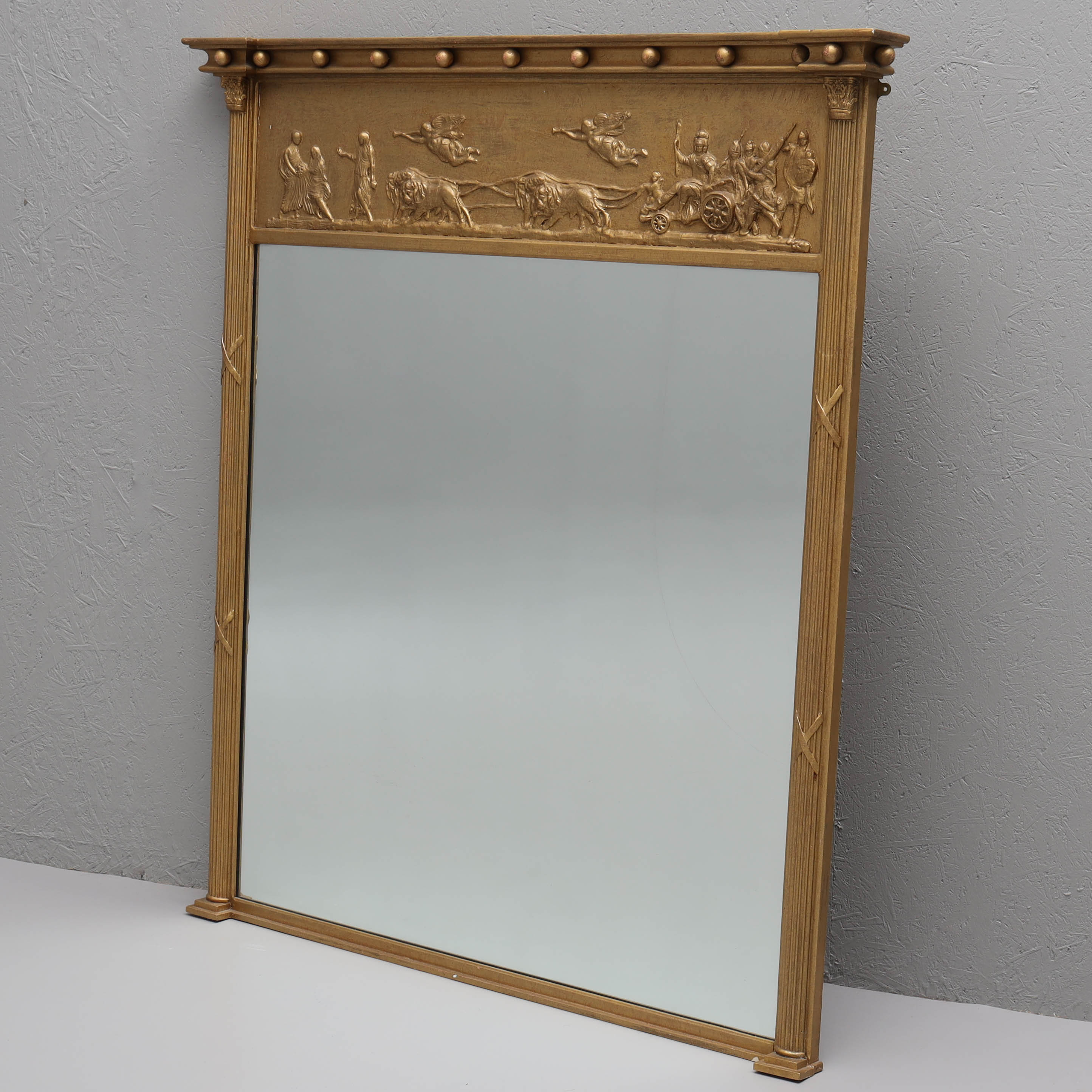 SPEGEL, dekor med figurscener, förgyld, 1900-tal.
