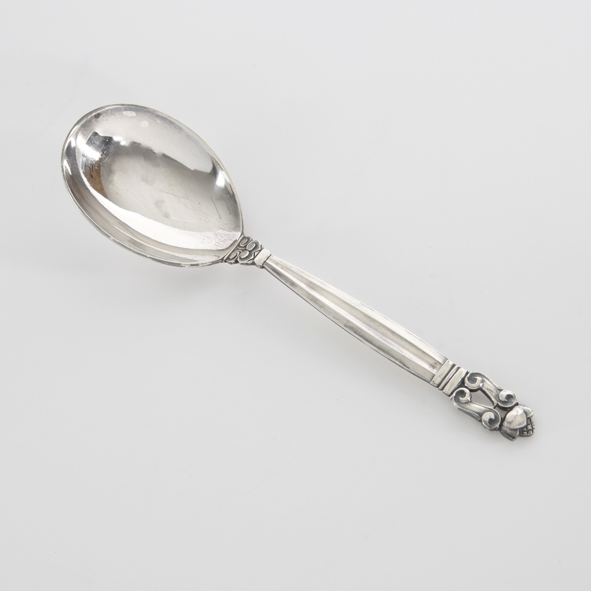 JOHAN ROHDE. 1856-1935. Sked "Acorn", Georg Jensen, Danmark, 1915-1919.