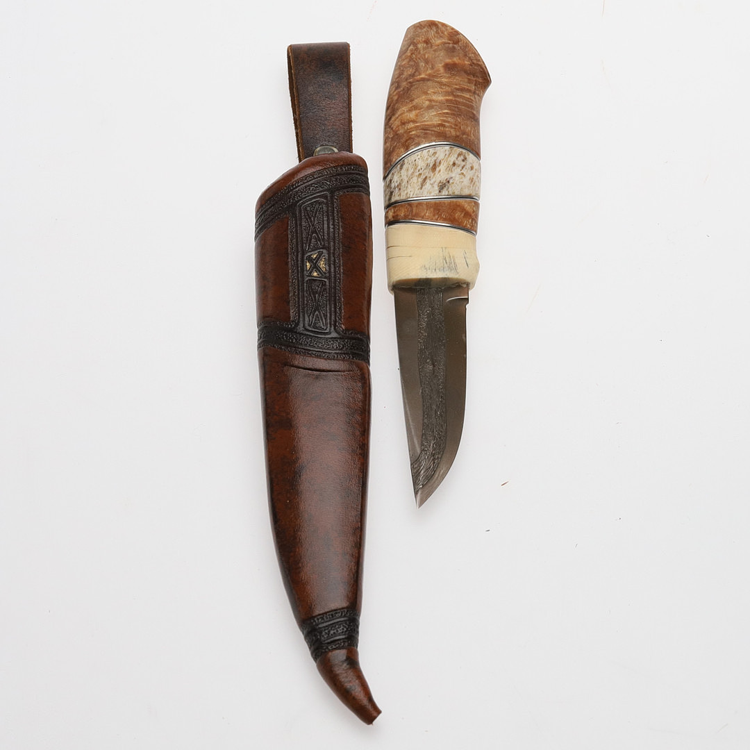 MATTIAS STYREFORS/STENEVAD. Kniv, damaskerat stål, Stenevad.