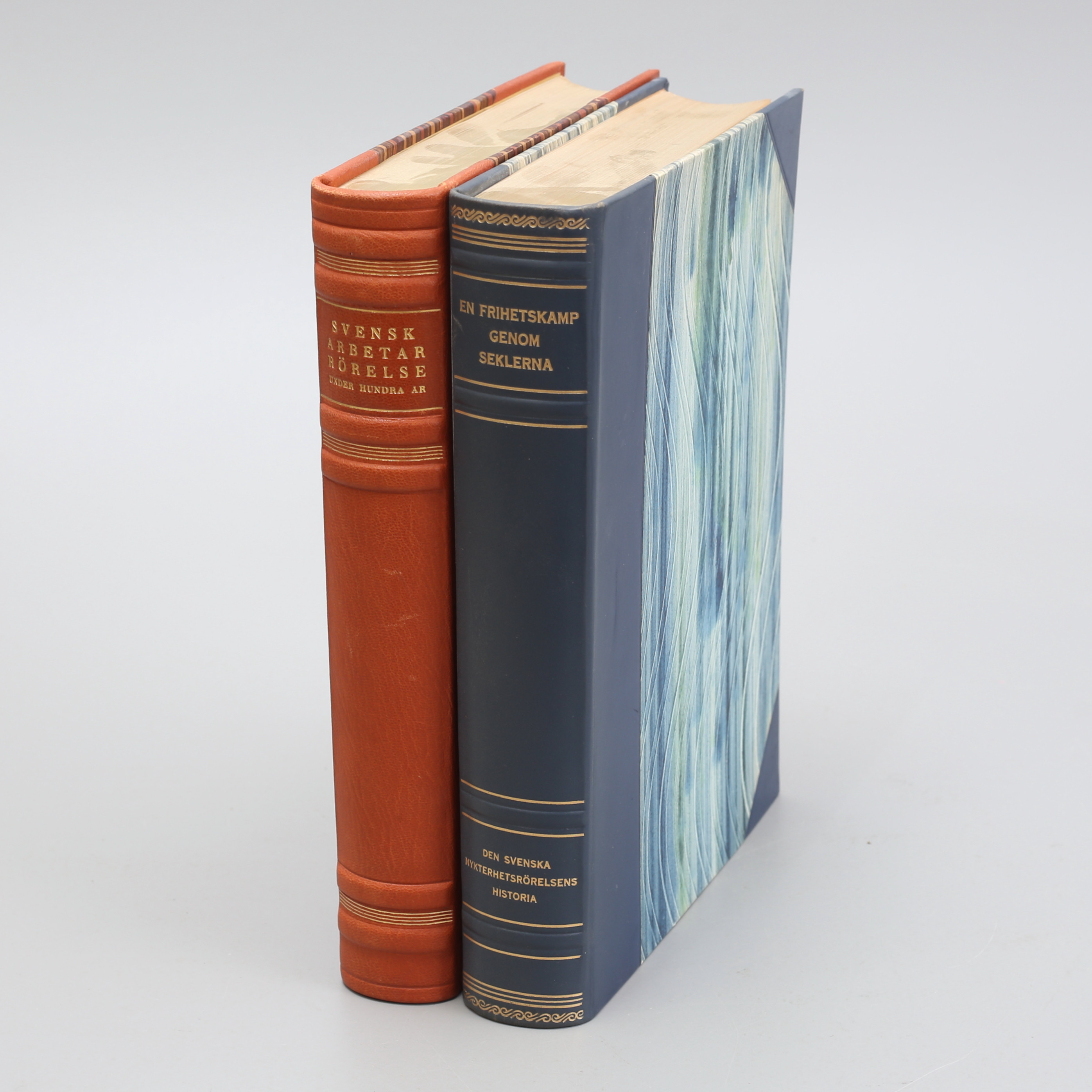 "SVENSK ARBETARRÖRELSE UNDER 100 ÅR" samt "DEN SVENSKA NYKTERHETSRÖRELSENS HISTORIA", 1930/1950-tal.