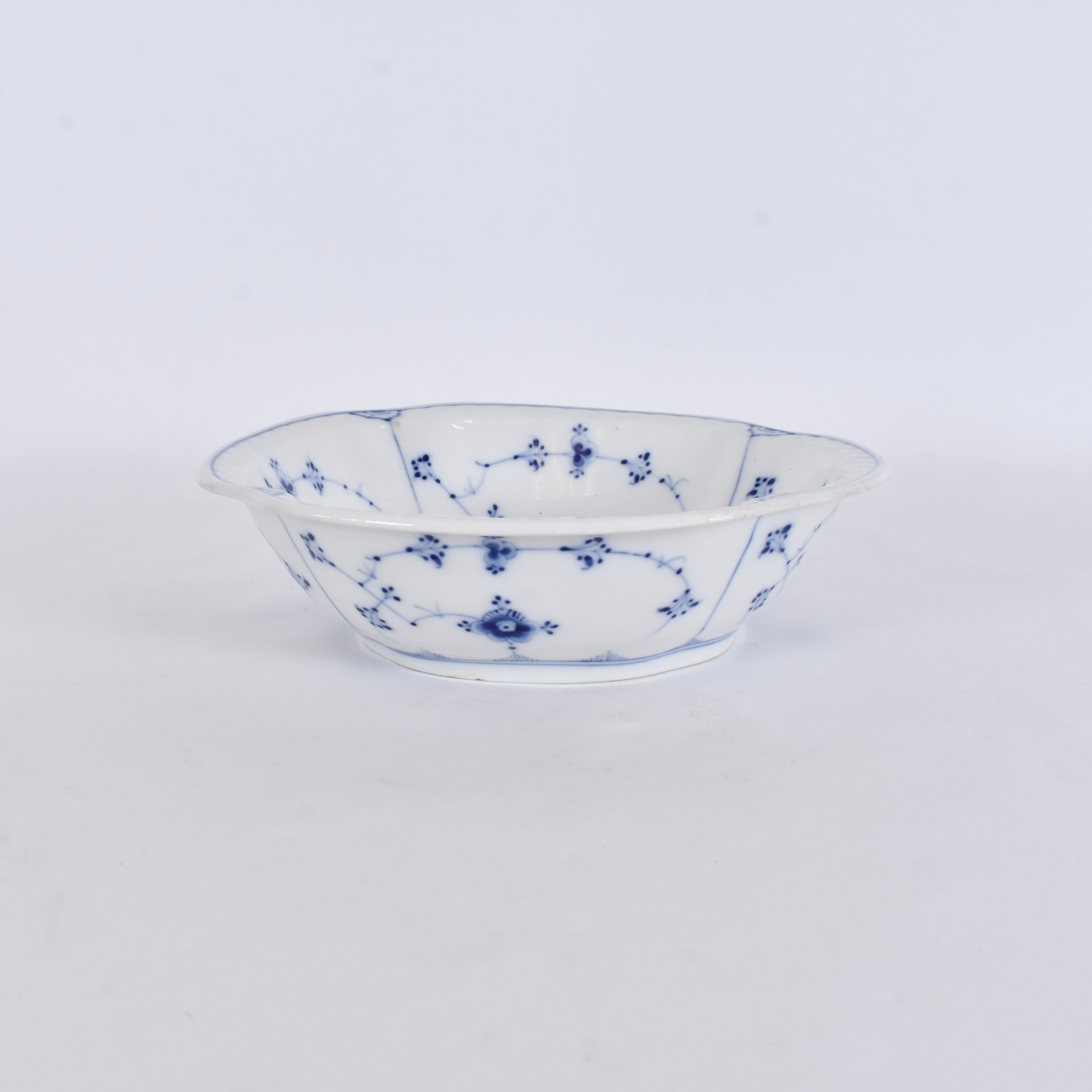 SKÅL, porslin, blåmalet, Bing&Gröndahl, Danmark.