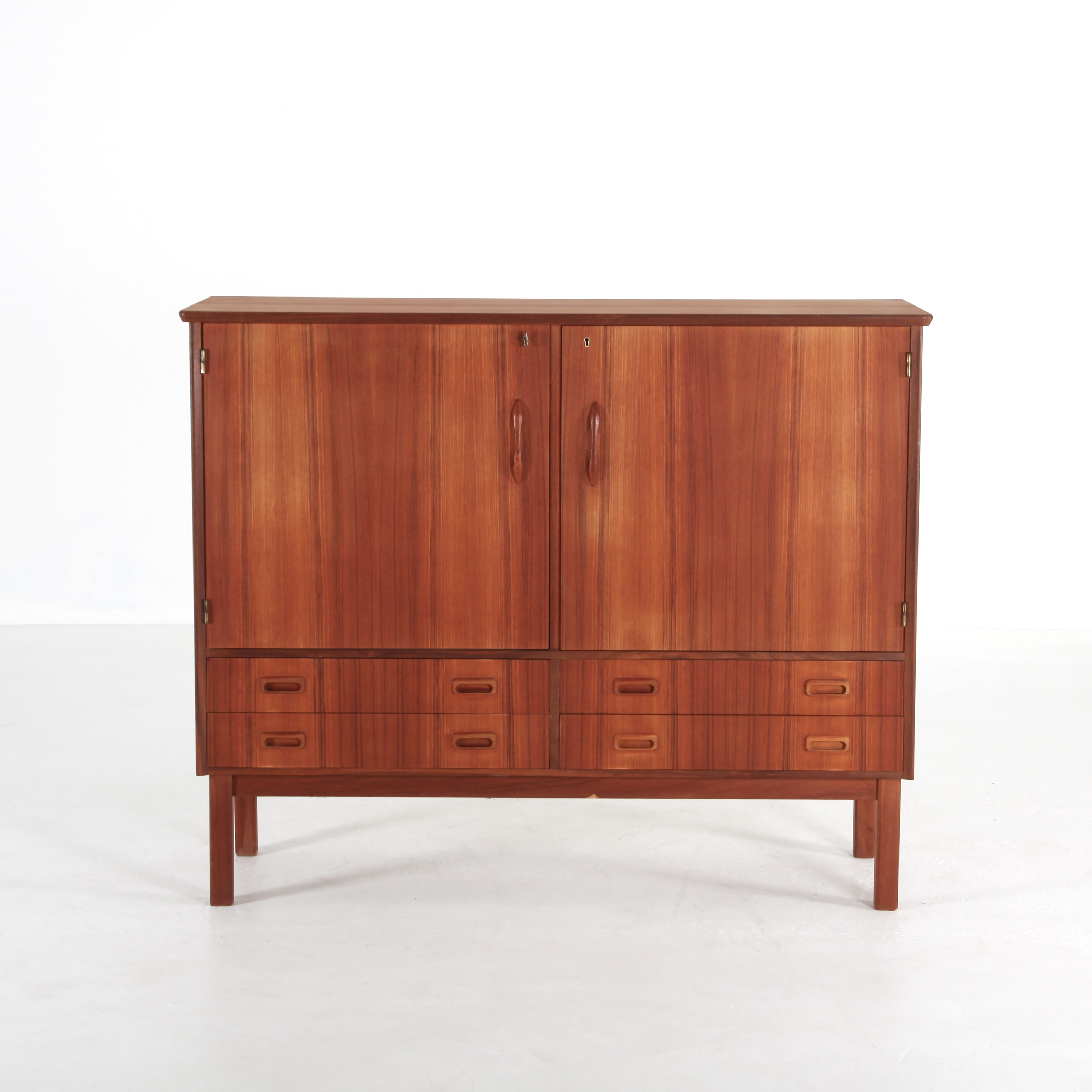 SIDEBOARD, 135 cm, teak, Sverige 1960-tal.