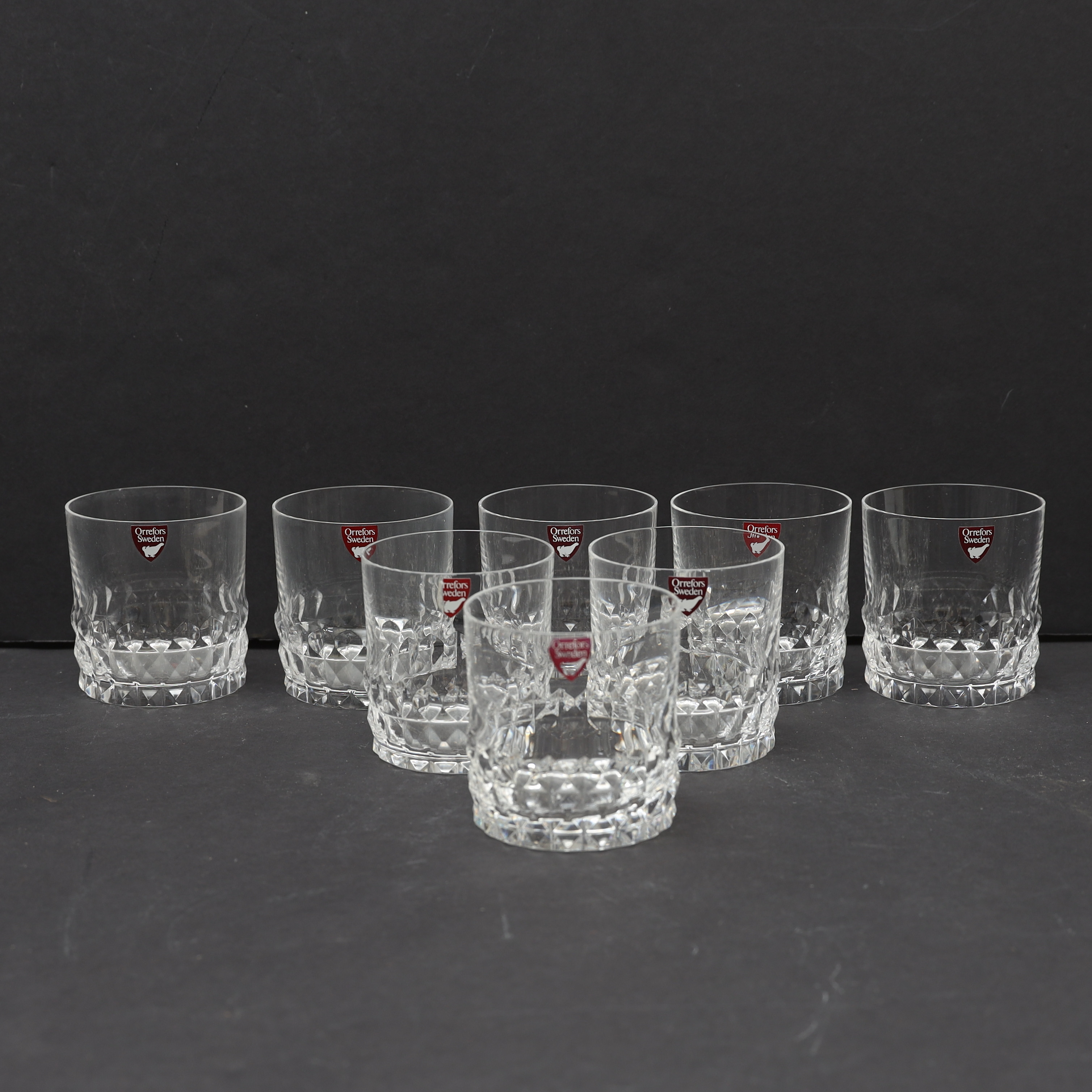 INGEBORG LUNDIN. Whiskeyglas, 8st, "Silvia" Orrefors, signerade.