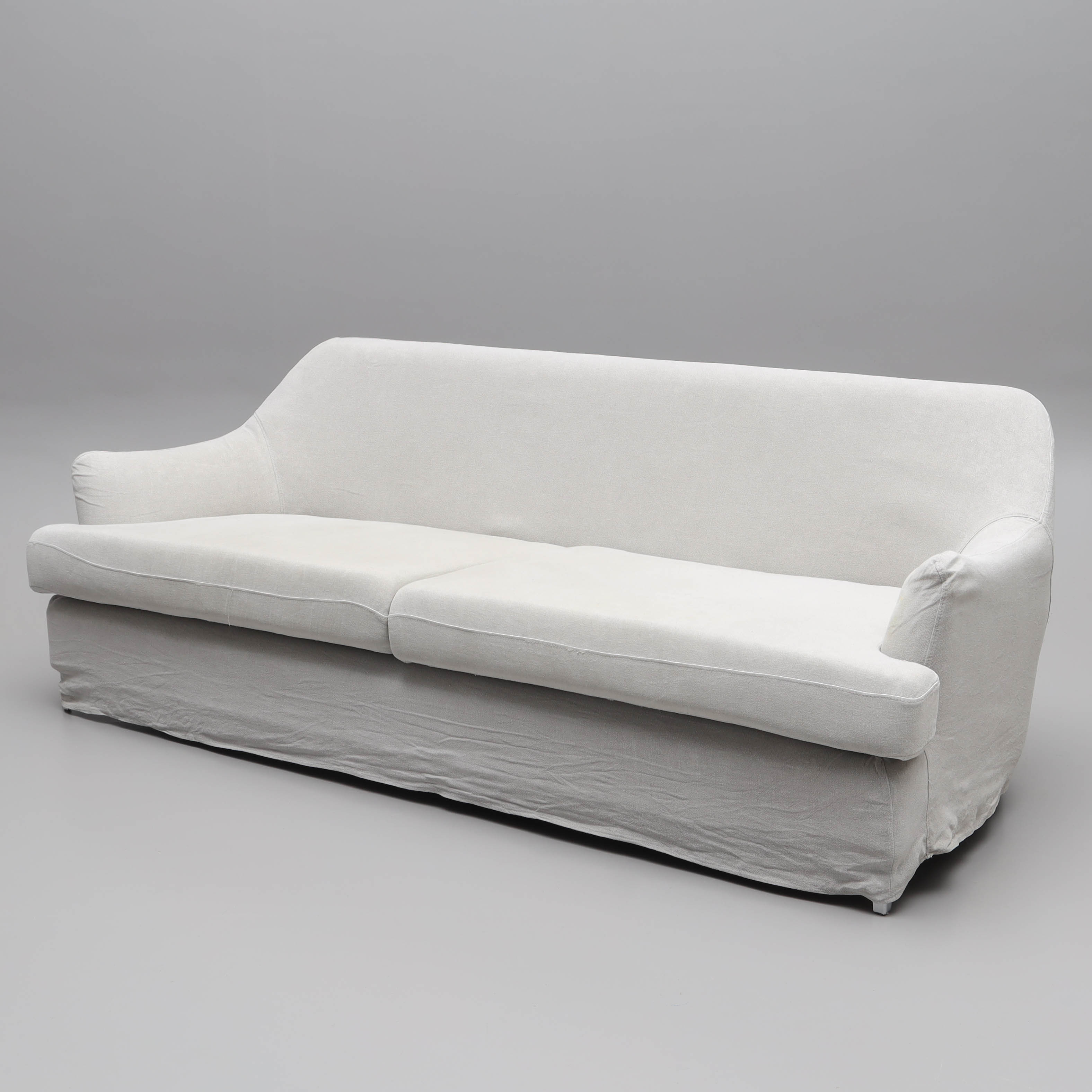 SOFFA, klädd i linnetextil, samtida.