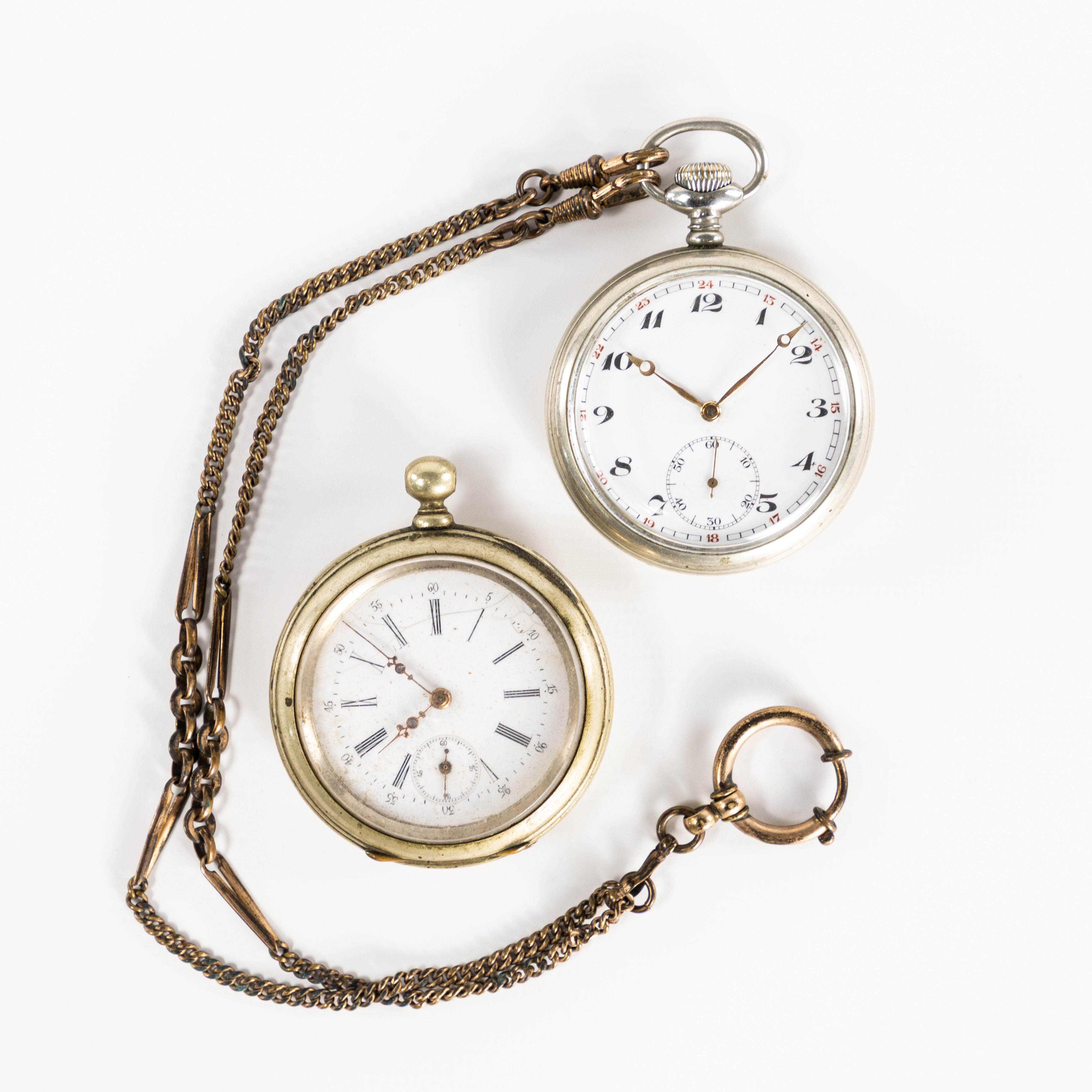 FICKUR. 2 st, 52/50 mm, nickel, tidigt 1900-tal.