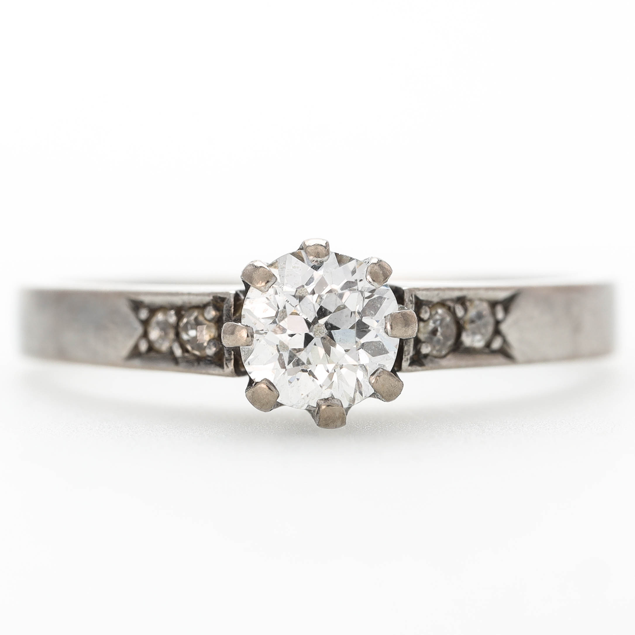 RING, 18 k guld, gammalslipade diamanter, 0,54ct enligt gravyr, L. Magnusson, Göteborg 1986.
