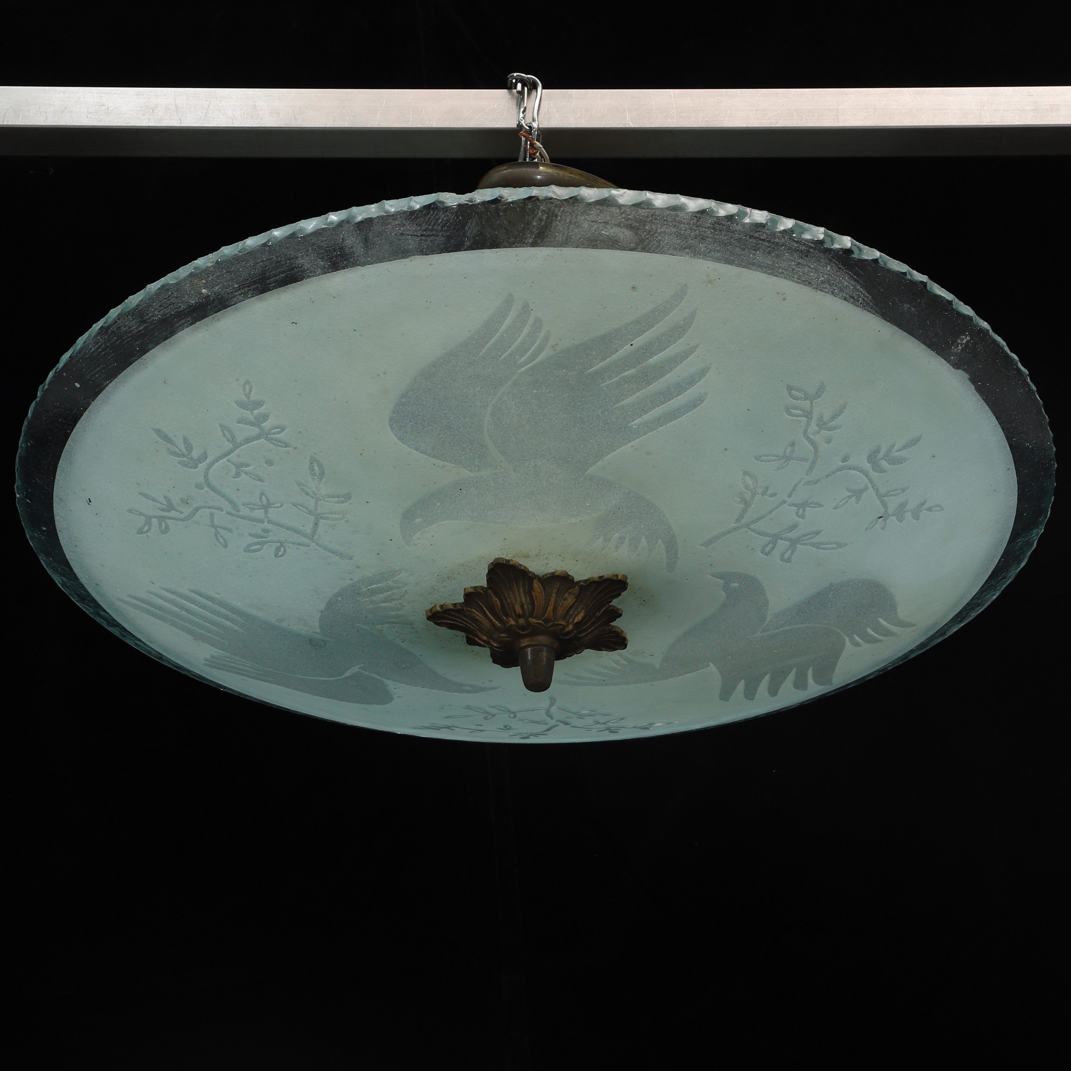 TAKPLAFOND, råglas & metall, slipad dekor, fågelmotiv, art deco.