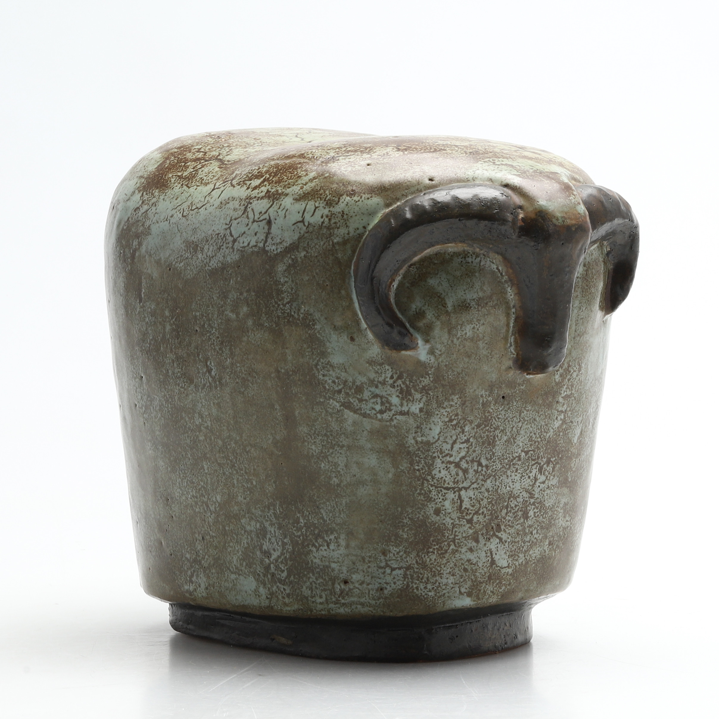 ÅKE HOLM. Skulptur, "Bagge", signerad, 1940/50-tal.