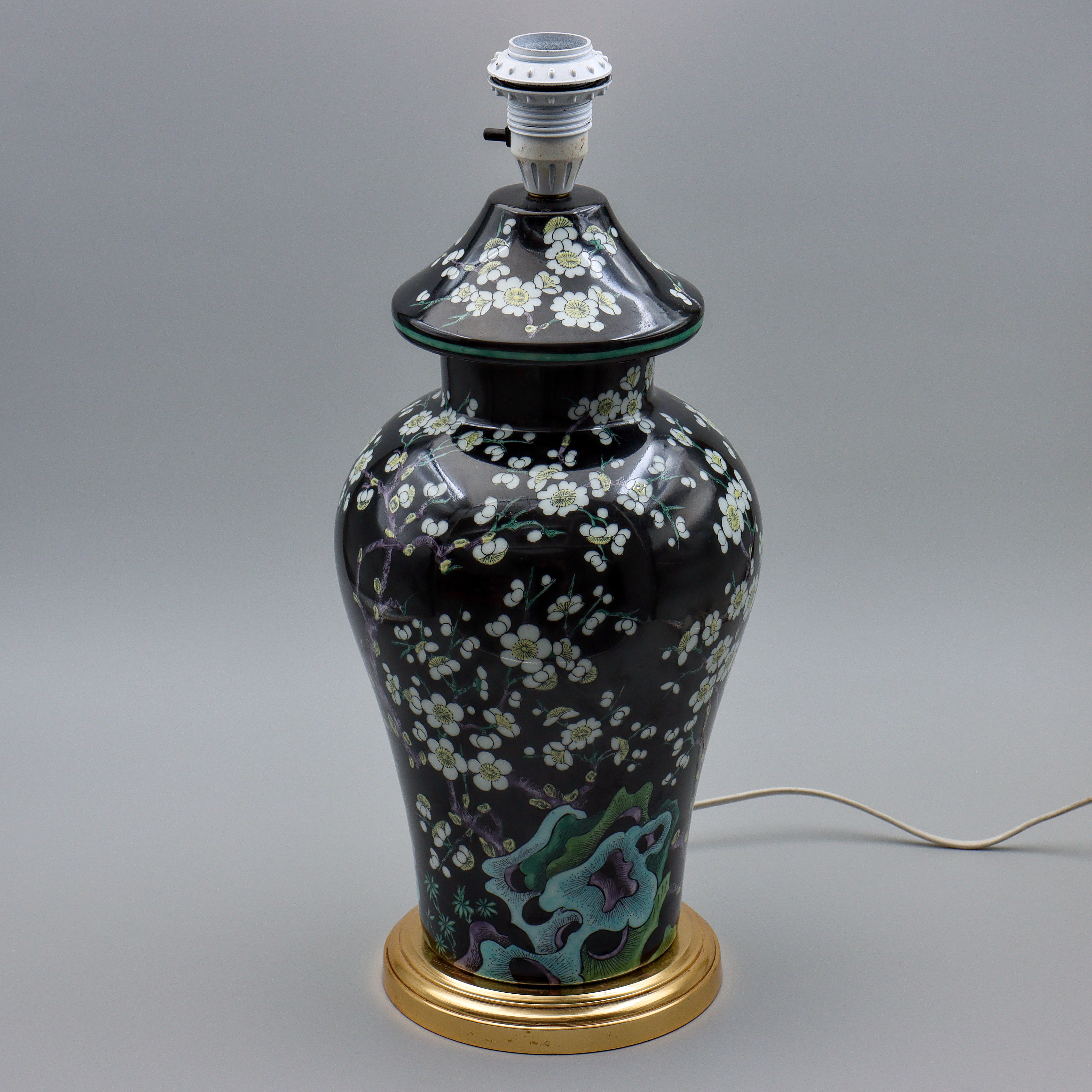STOR BORDSLAMPA, PORSLIN, MÄSSINGSSOCKEL, DE PARIS, FRANKRIKE.