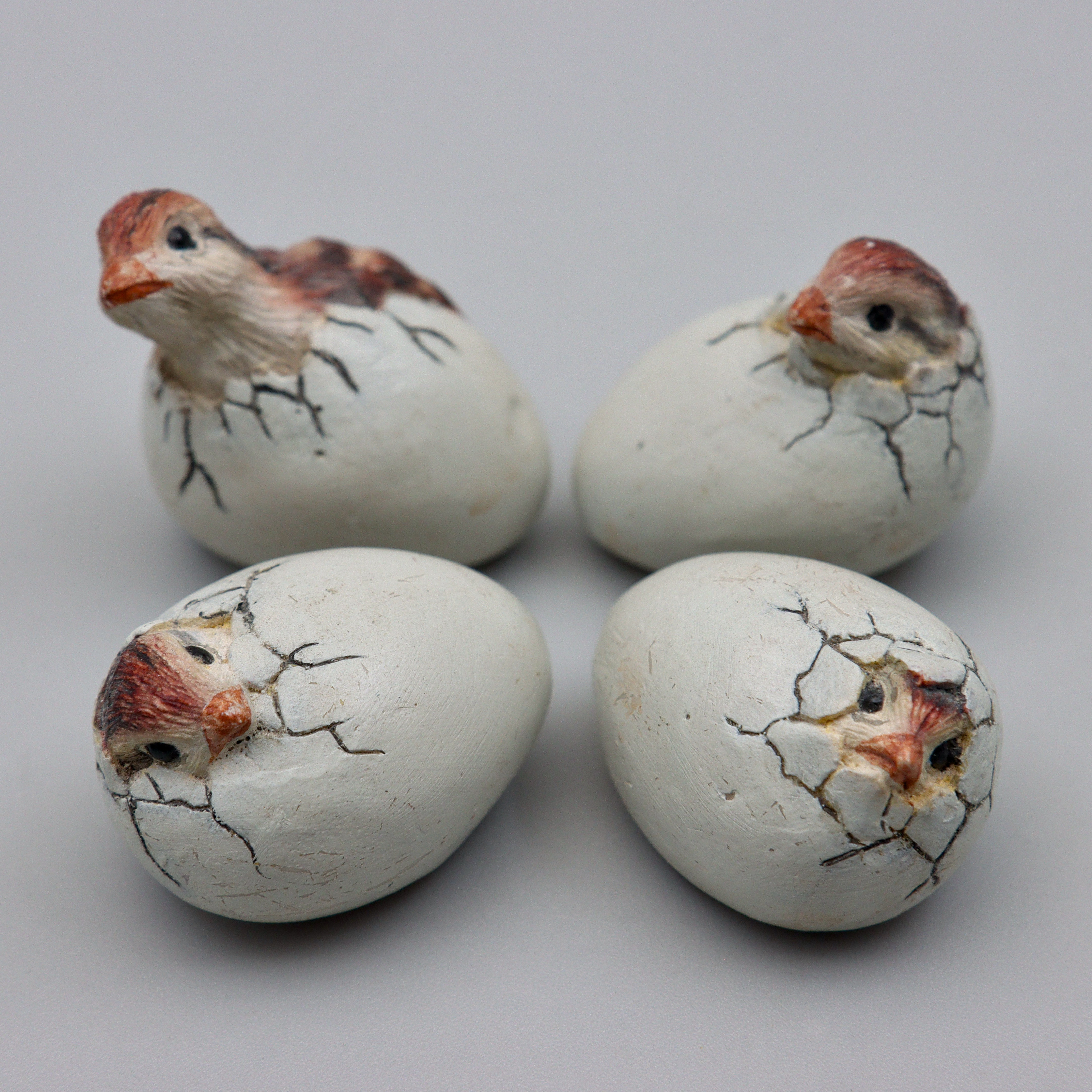 MINIATYRKYCKLINGAR, KERAMIK, SIGNERADE.