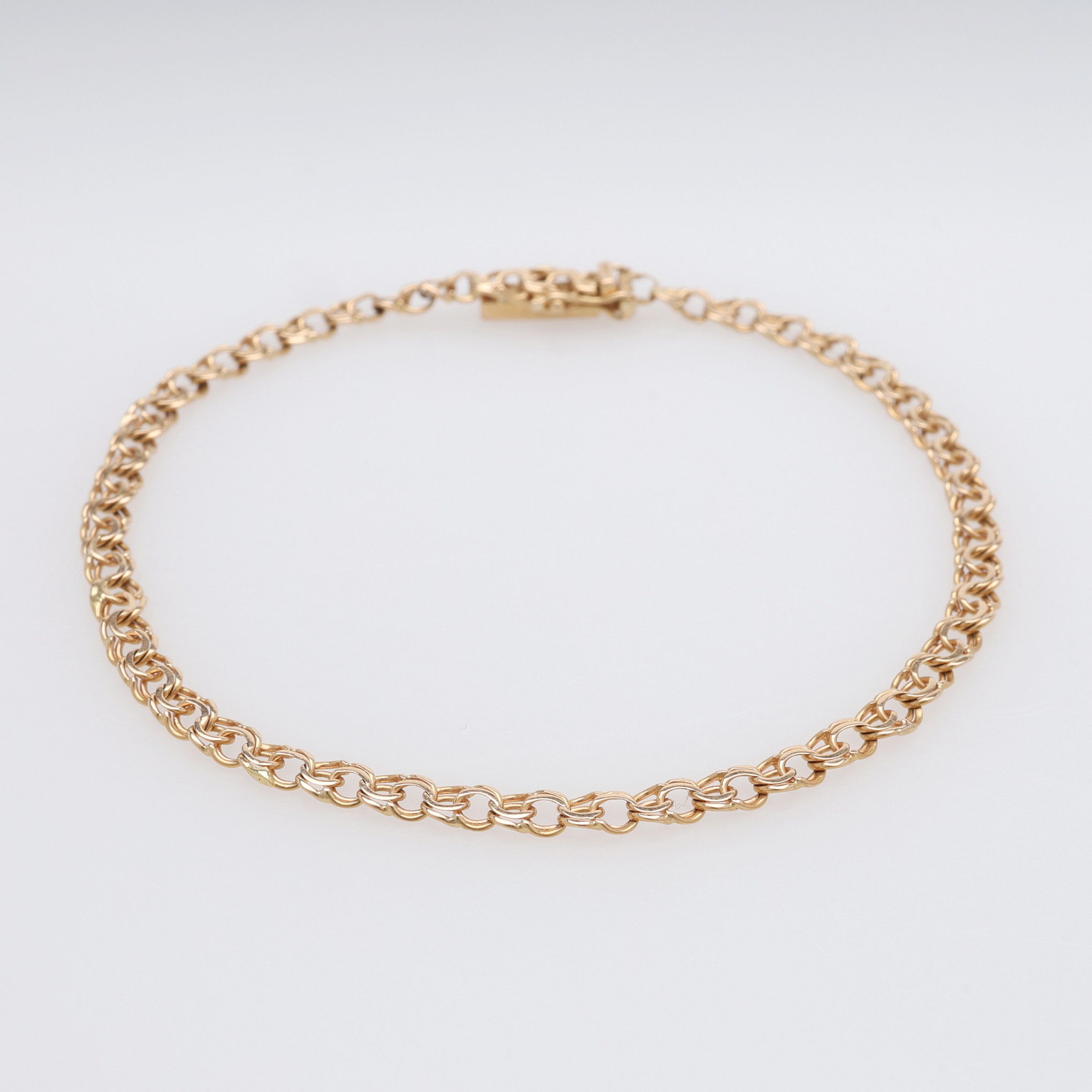 ARMBAND, 18K GULD, TUNN BISMARCKLÄNK, CIRKA 3,7 GRAM.