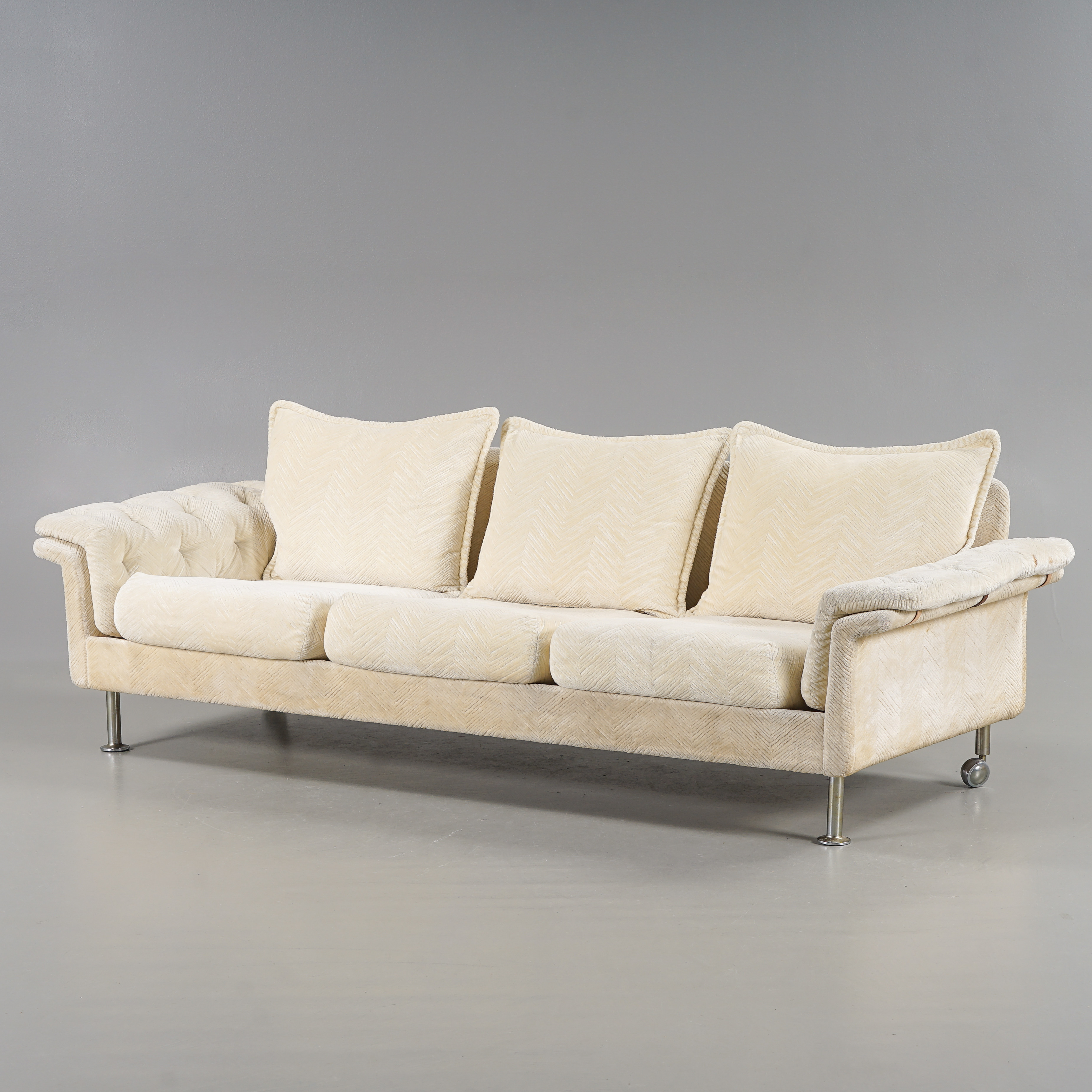 SOFFA "Dandy" Tresits, Ljus textilklädsel, Dux, 1970-tal.