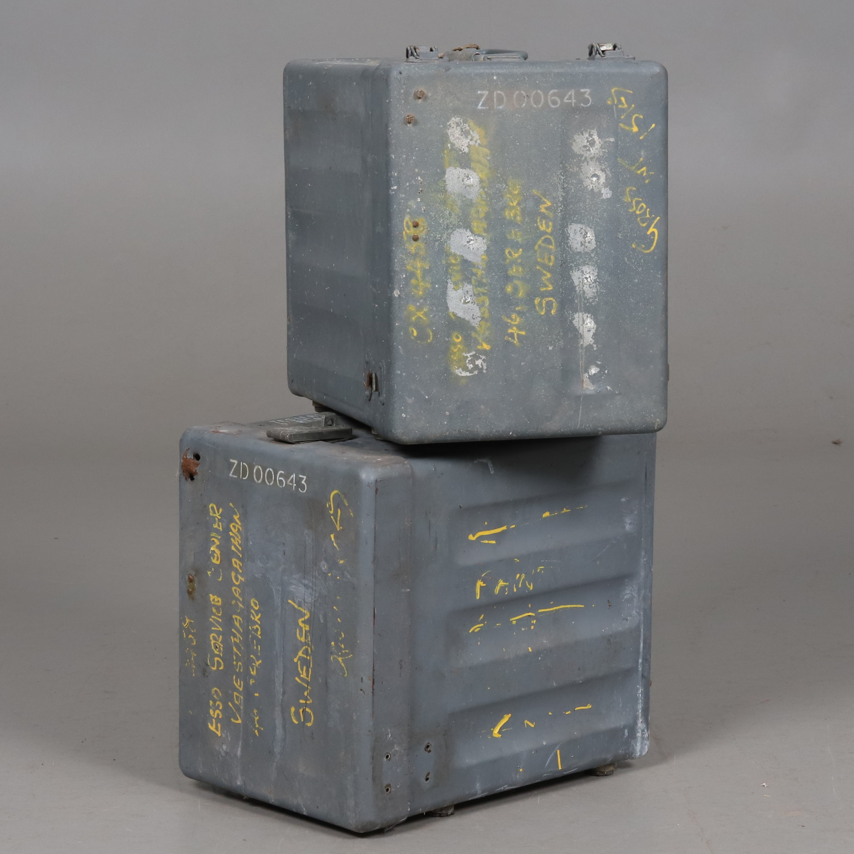 FÖRVARINGSBOX för telegraf. Militära, Stål, 1900-tal.
