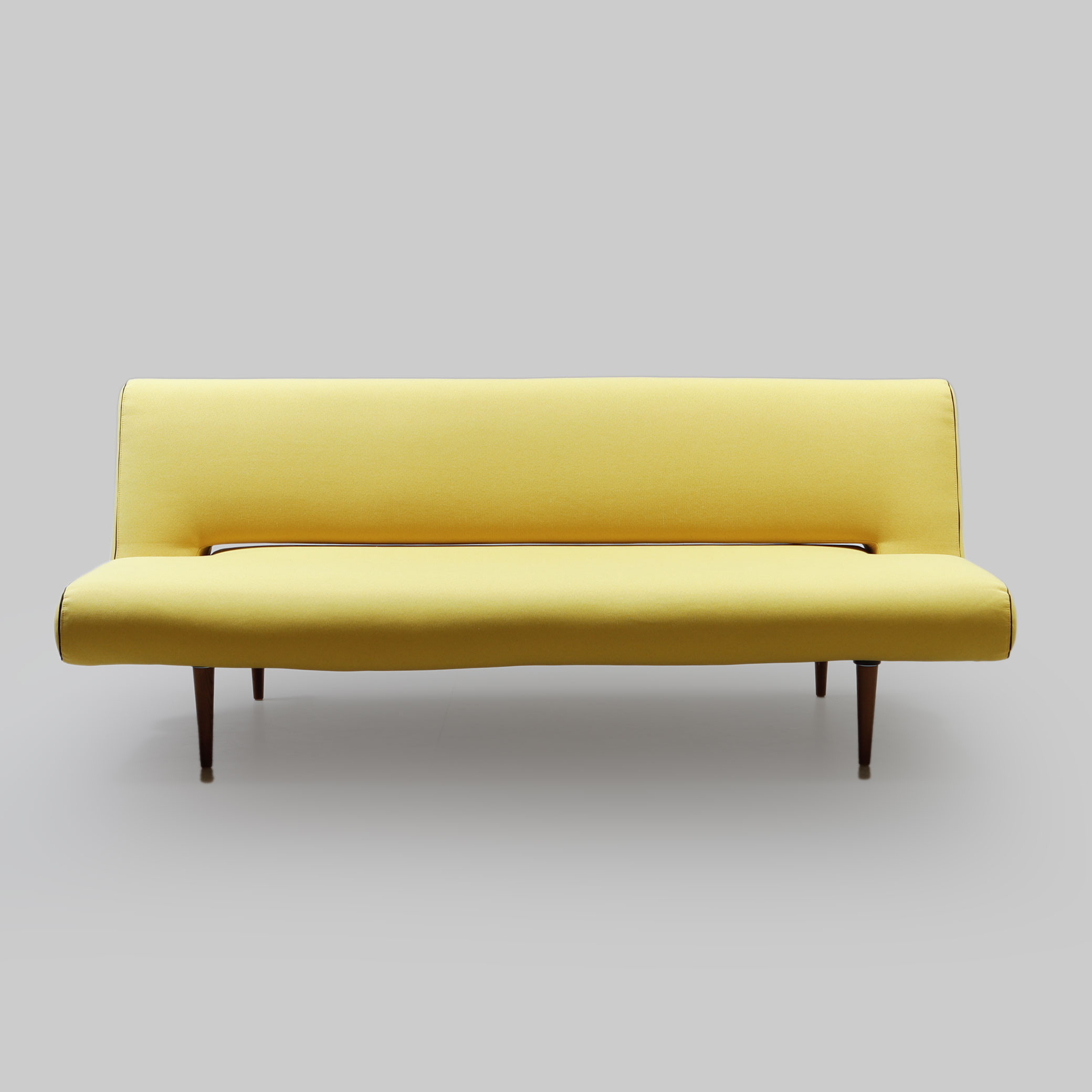 BÄDDSOFFA, "Unfurl", Innovation Living, Danmark.